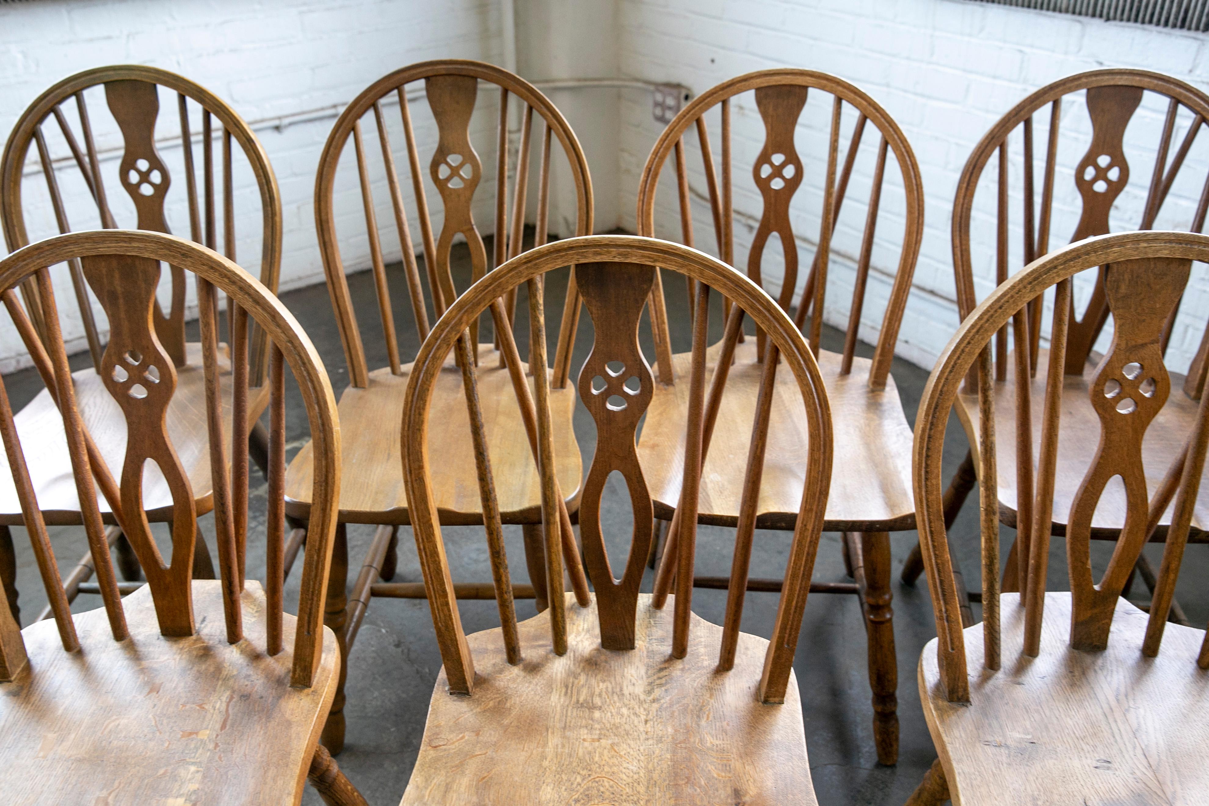 Set of 8 Danish Windsor Style Dining Chairs, Early to Mid-1900s in Stained Oak For Sale 3