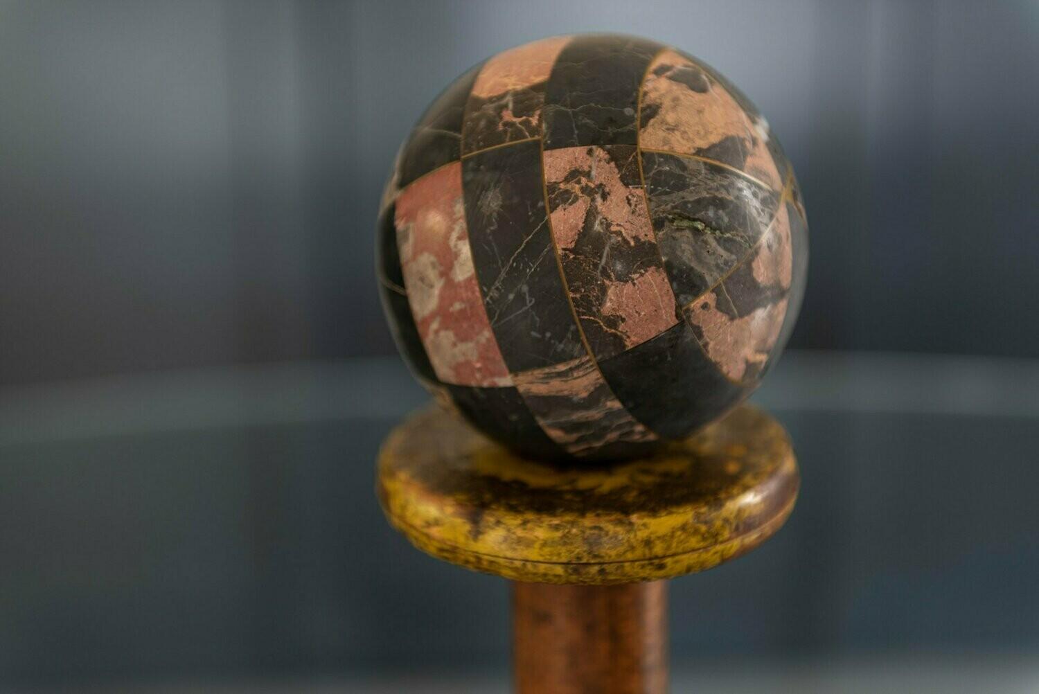 A set of 8 decorative French early 20th century marble spheres balls.