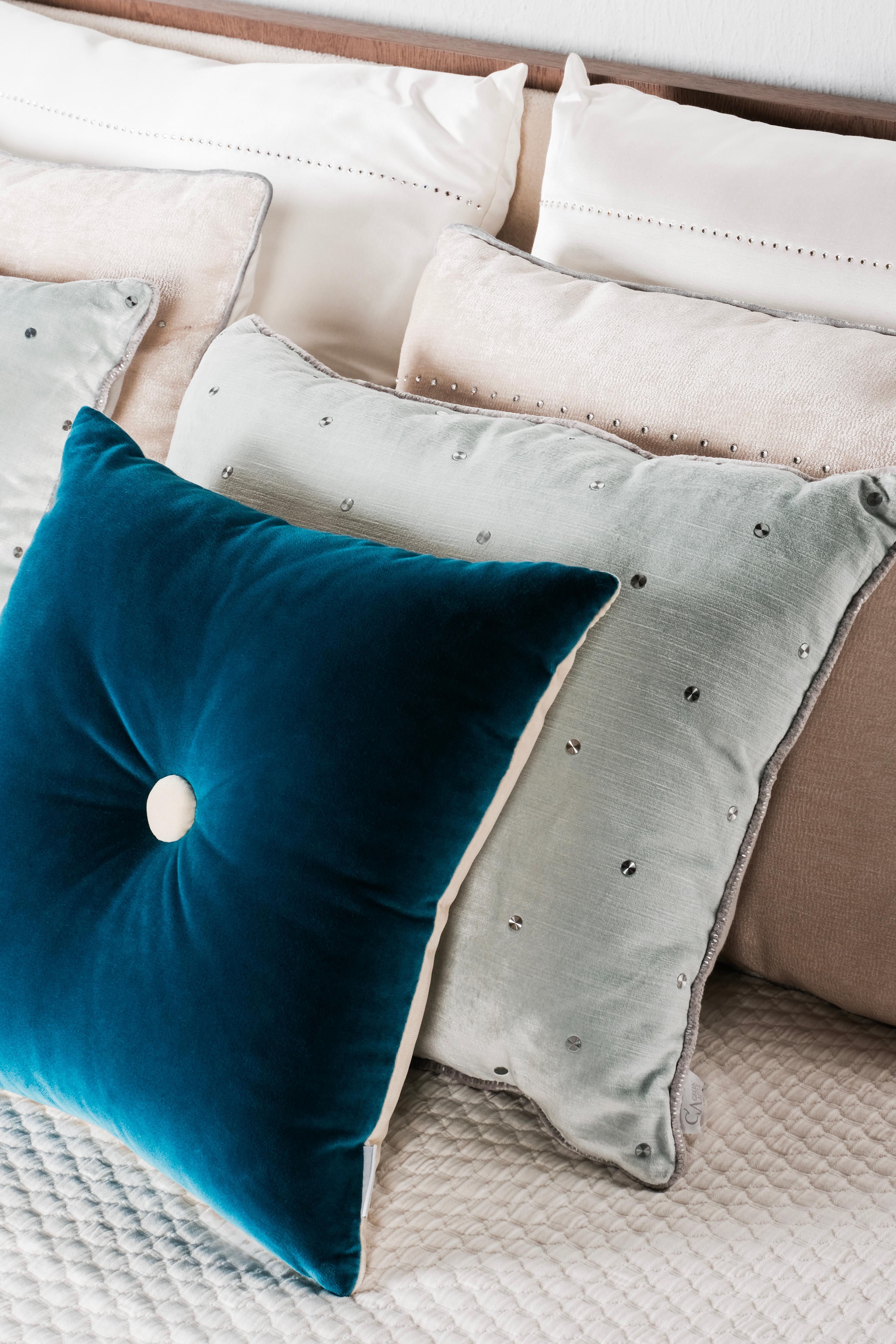 Portuguese Set of 8 Decorative Pillows Pearl White Blue Swarovski by Lusitanus For Sale