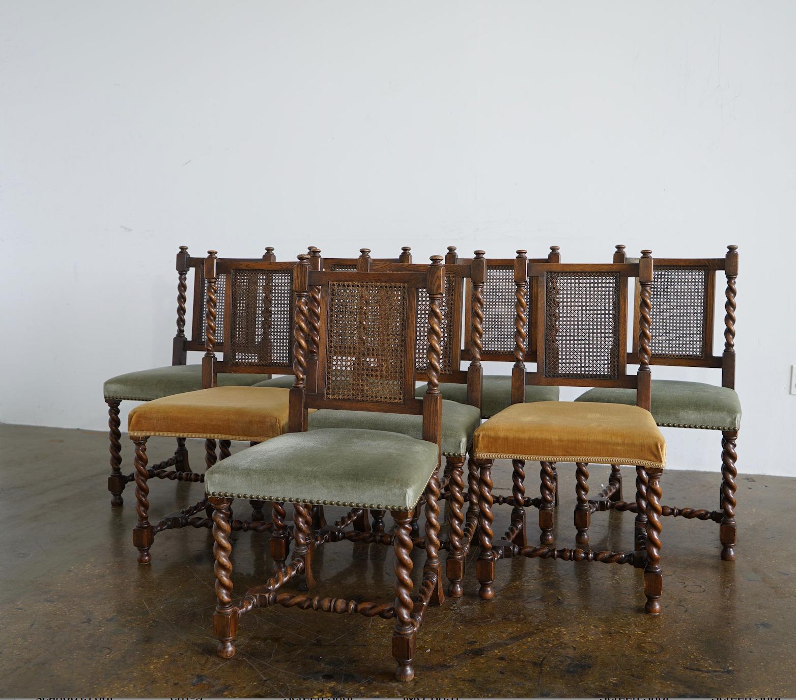 Huit chaises de salle à manger conçues par Axel Einar Hjorth pour Nordiska Kompaniet en 1928. Modèle 