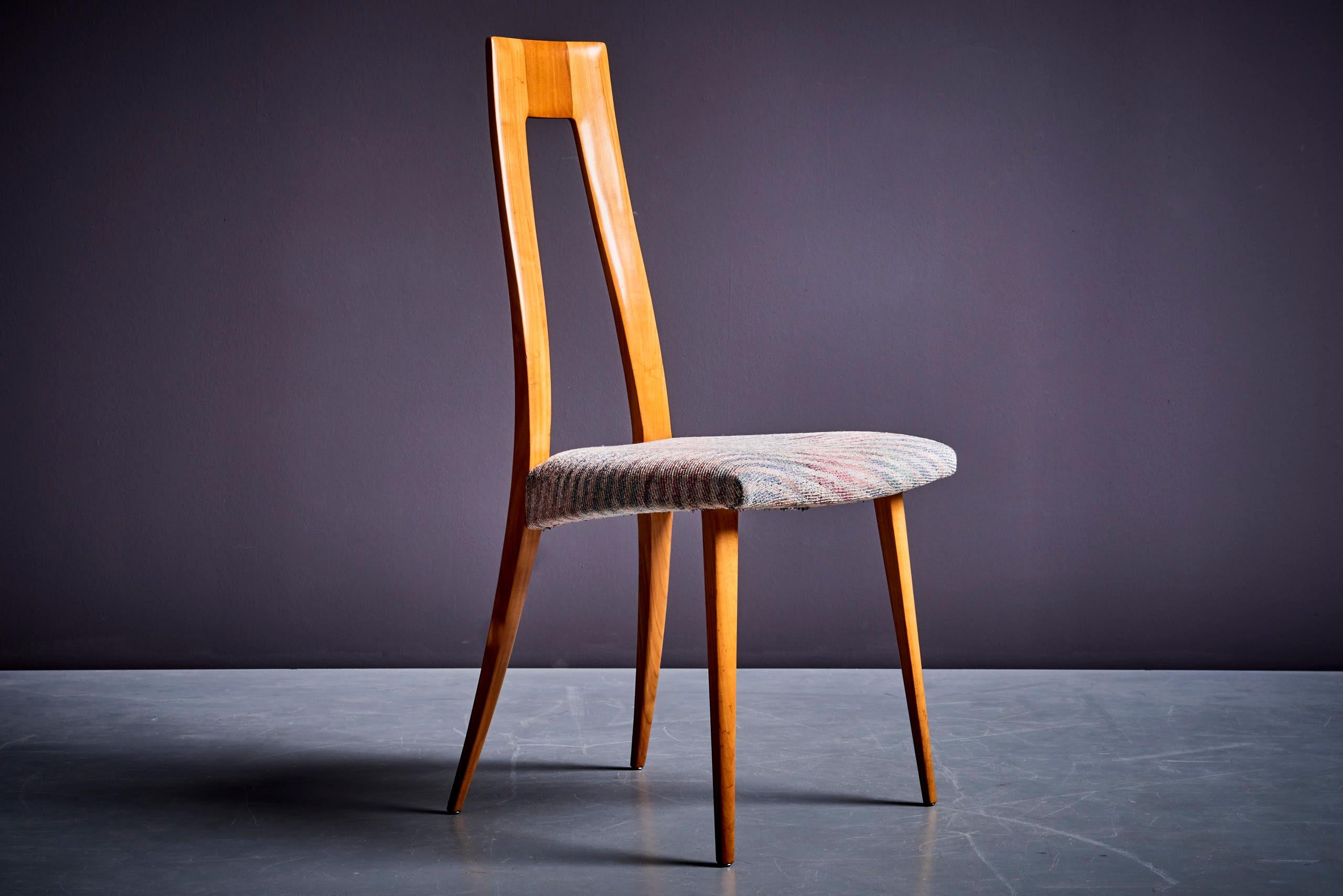 Allemand Ensemble de 8 chaises de salle à manger Ernst-Martin Dettinger en cerisier en vente