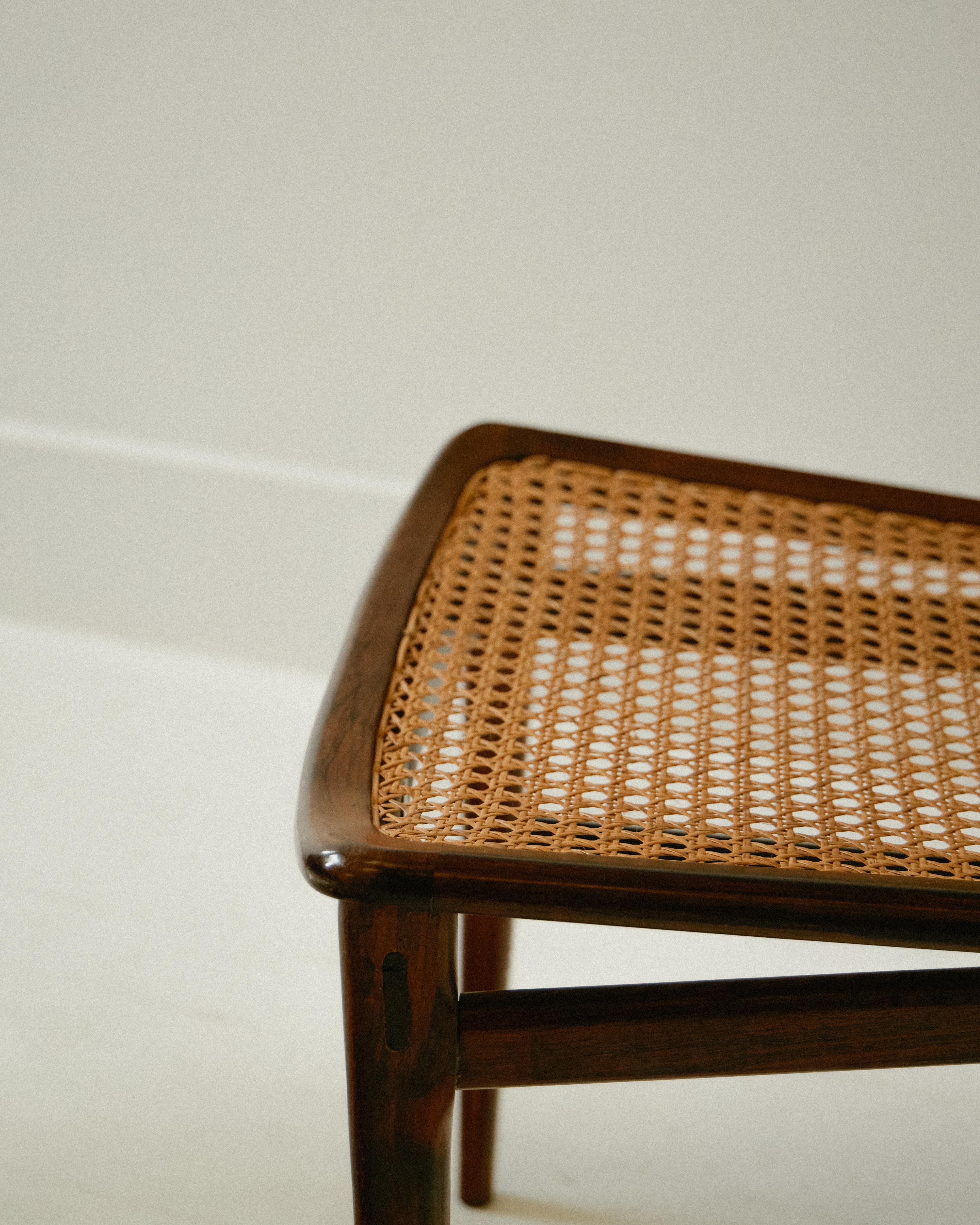 Mid-Century moderno Set di 8 sedie da pranzo di Martin Eisler in vendita