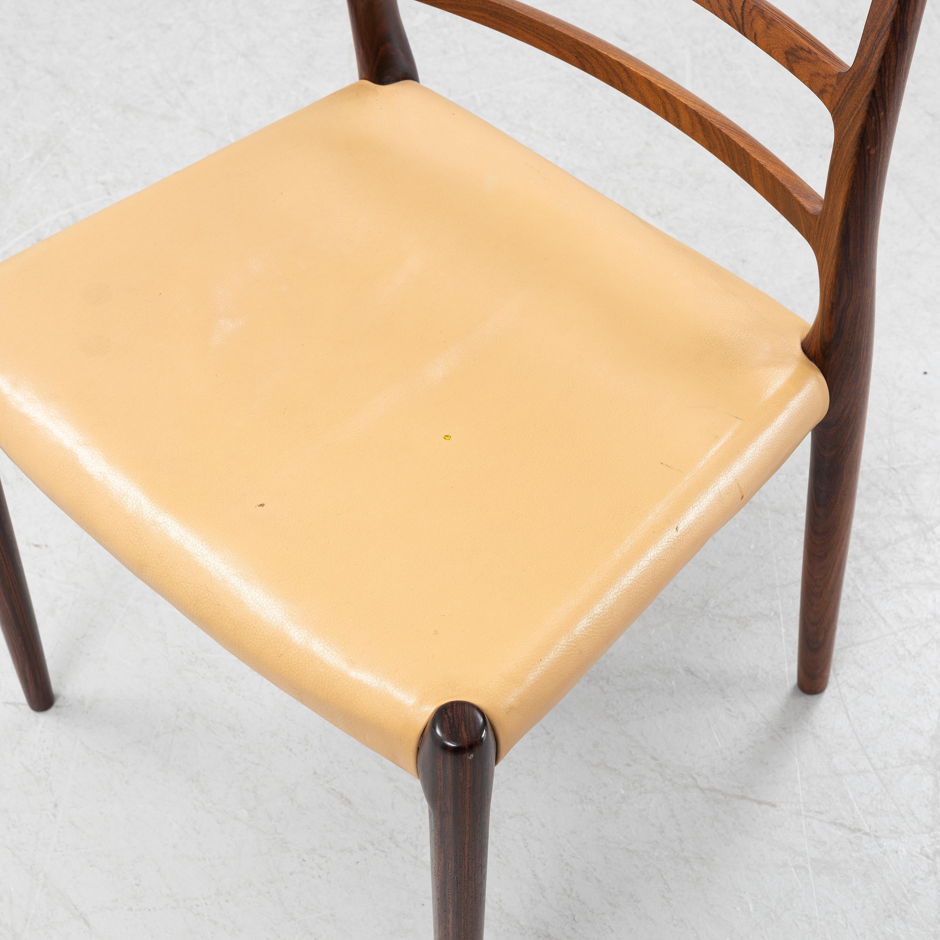 Set of 8 chairs in rio Palisander and leather by Niels Otto Moller for J.L. Mollers Denmark 
Model N° 82 with hight back
Good condition

Born in Århus in 1920, the work of Danish designer Niels Otto Møller earned a reputation for consistent