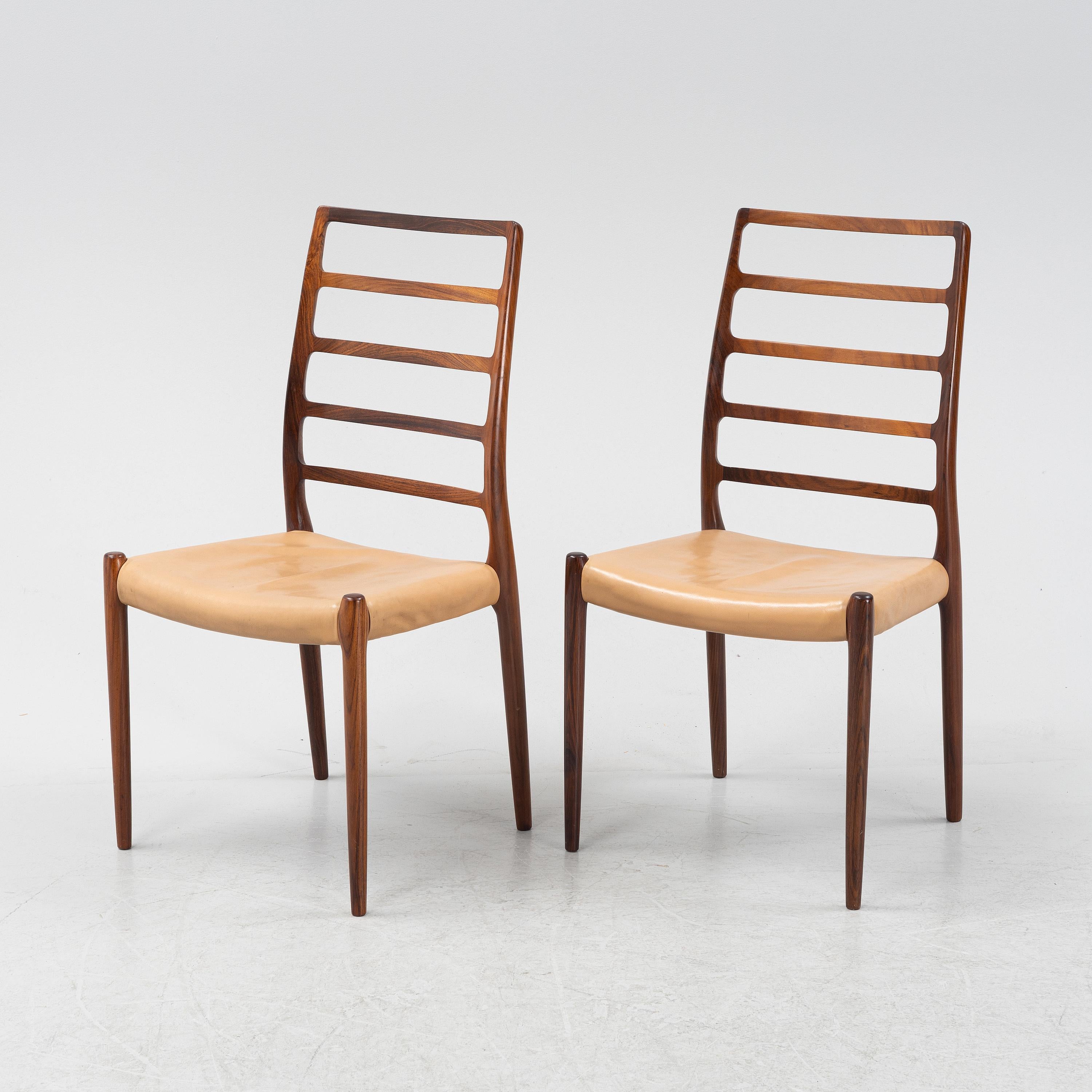 Neils Otto Moller Dining Chairs Mod 82, Set of 8 in Rosewood Denmark 1960 In Good Condition For Sale In Paris, FR