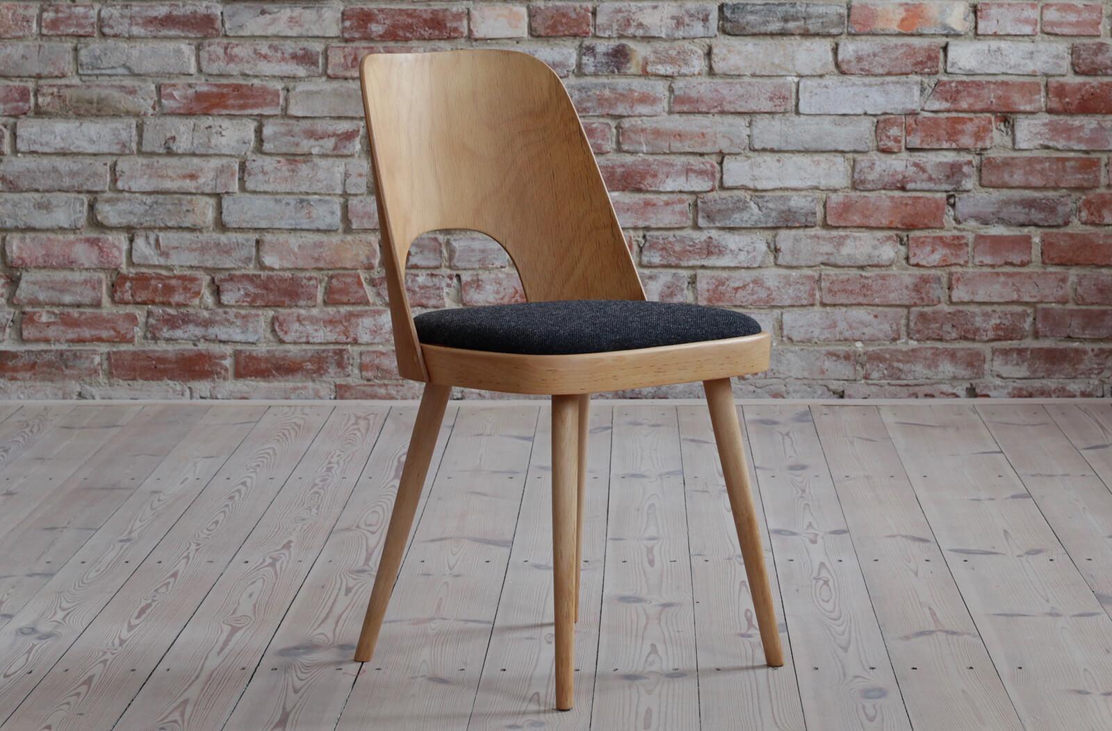 Set of 8 Dining Chairs by Oswald Haerdtl, Reupholstered, Mid Century Modern 1