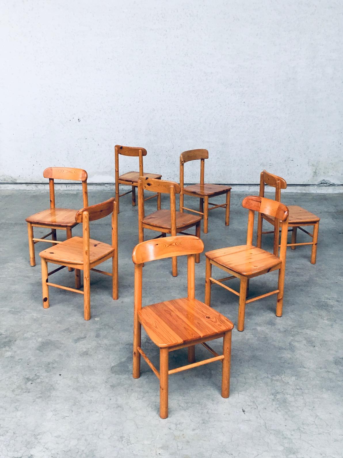 Set of 8 Dining Chairs by Rainer Daumiller for Hirtshals Savvaerk, Sweden 1970's In Good Condition For Sale In Oud-Turnhout, VAN