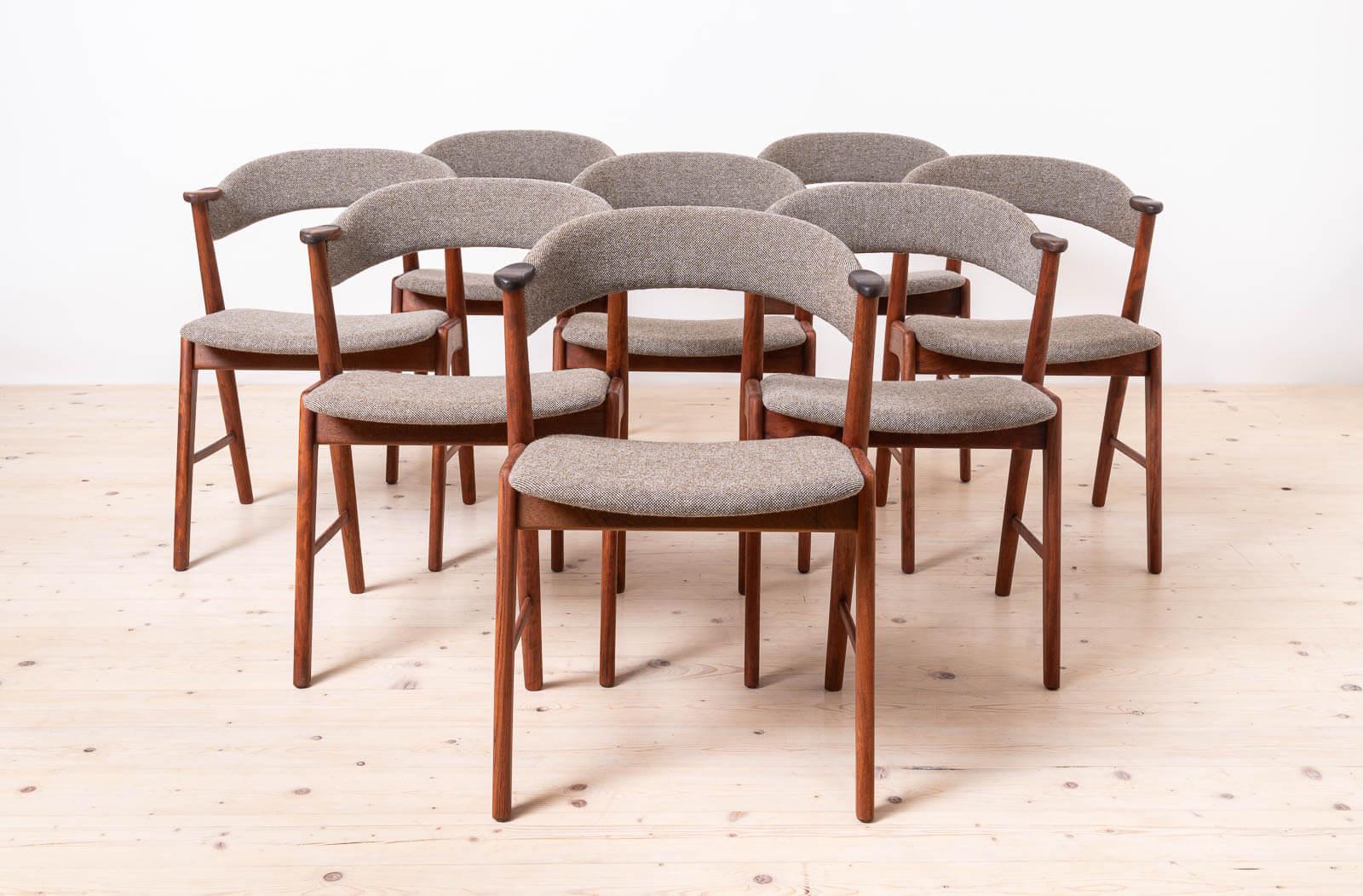 Scandinavo moderno Set di 8 sedie da pranzo in stile Kai Kristiansen, anni '60, Korup, completamente restaurate in vendita