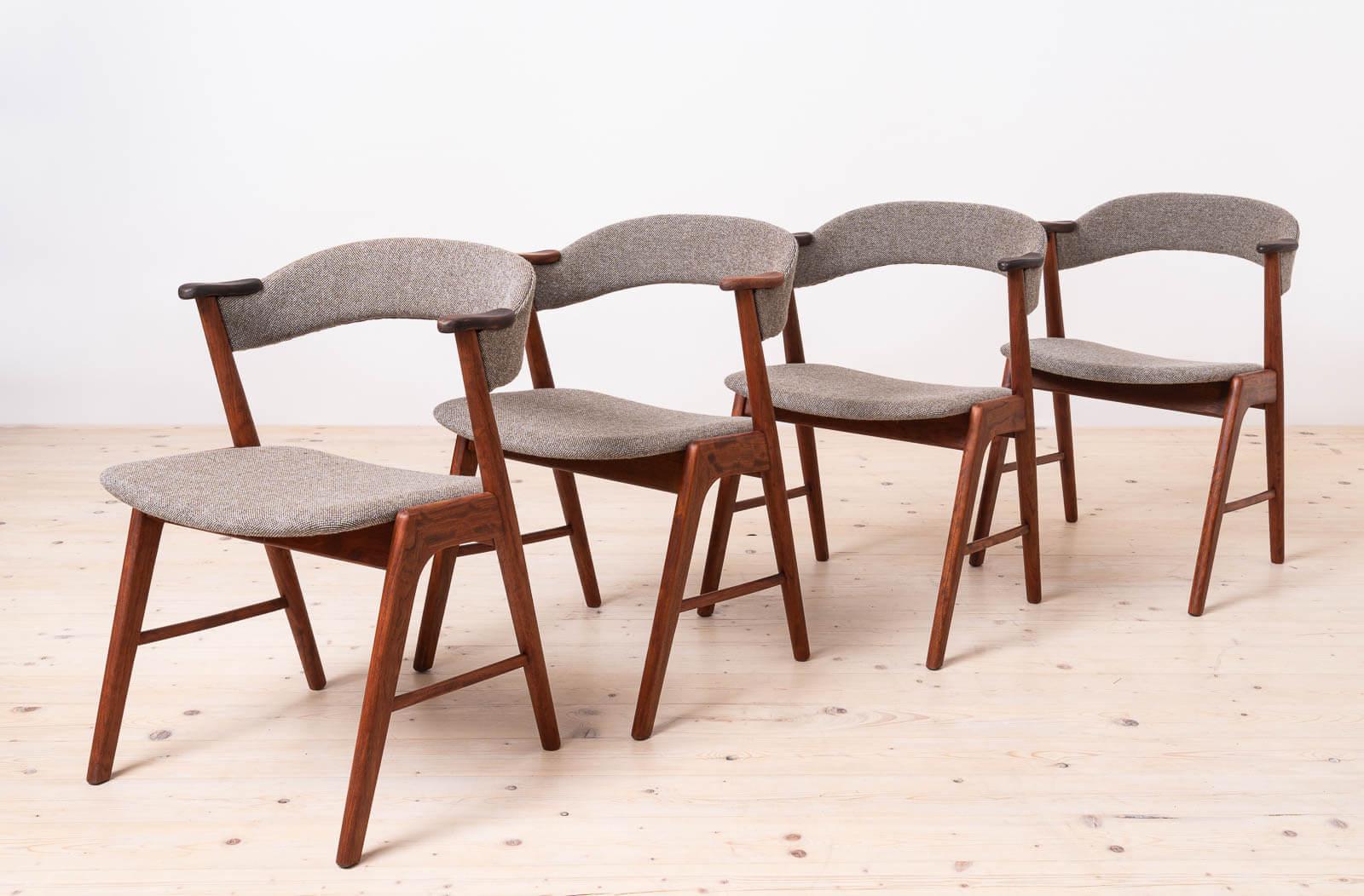 Scandinavo Set di 8 sedie da pranzo in stile Kai Kristiansen, anni '60, Korup, completamente restaurate in vendita
