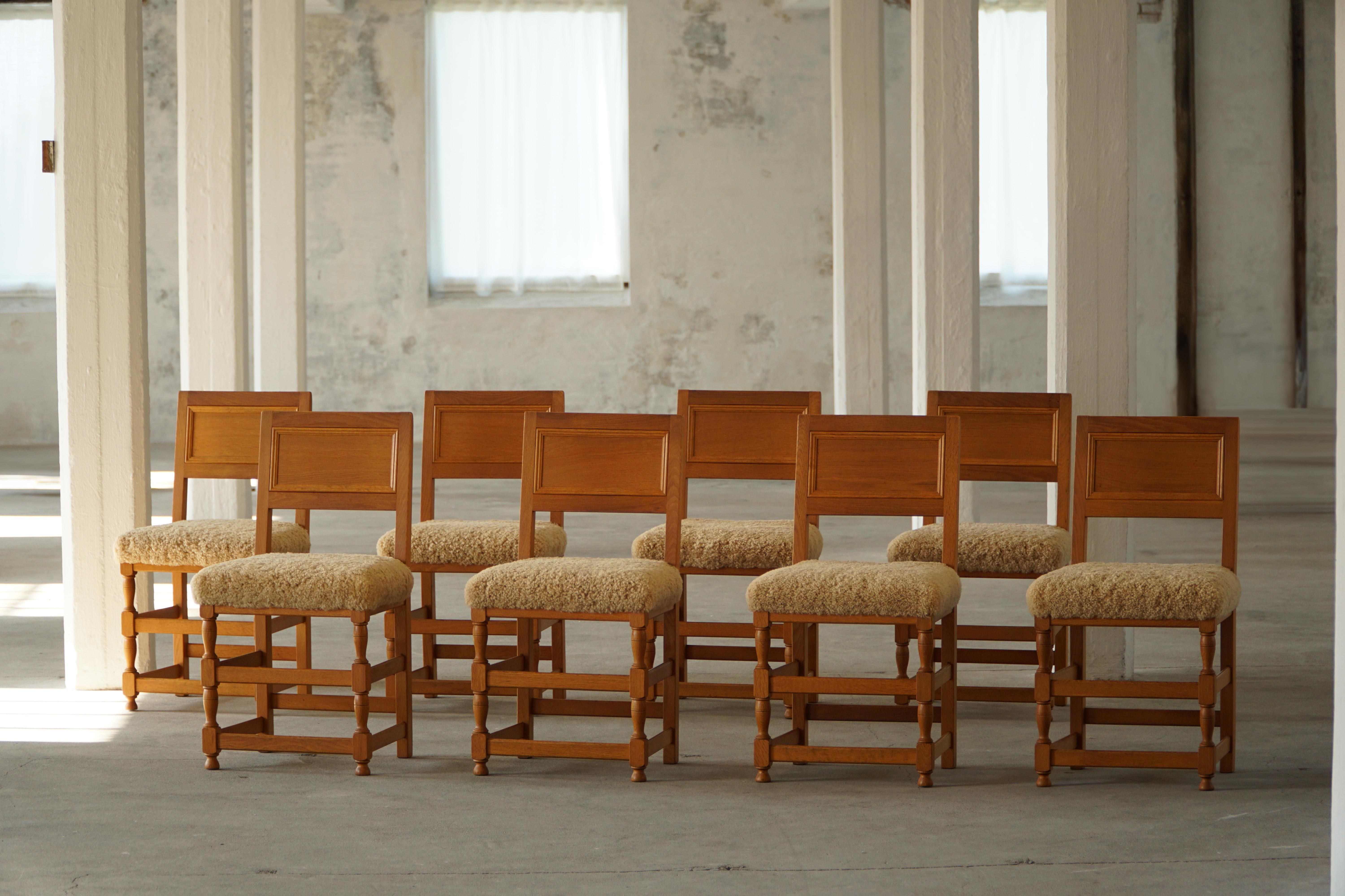 Set di 8 sedie da pranzo in Oak e lana d'agnello, stile moderno danese, Rud Rasmussen, anni '40 in vendita 10