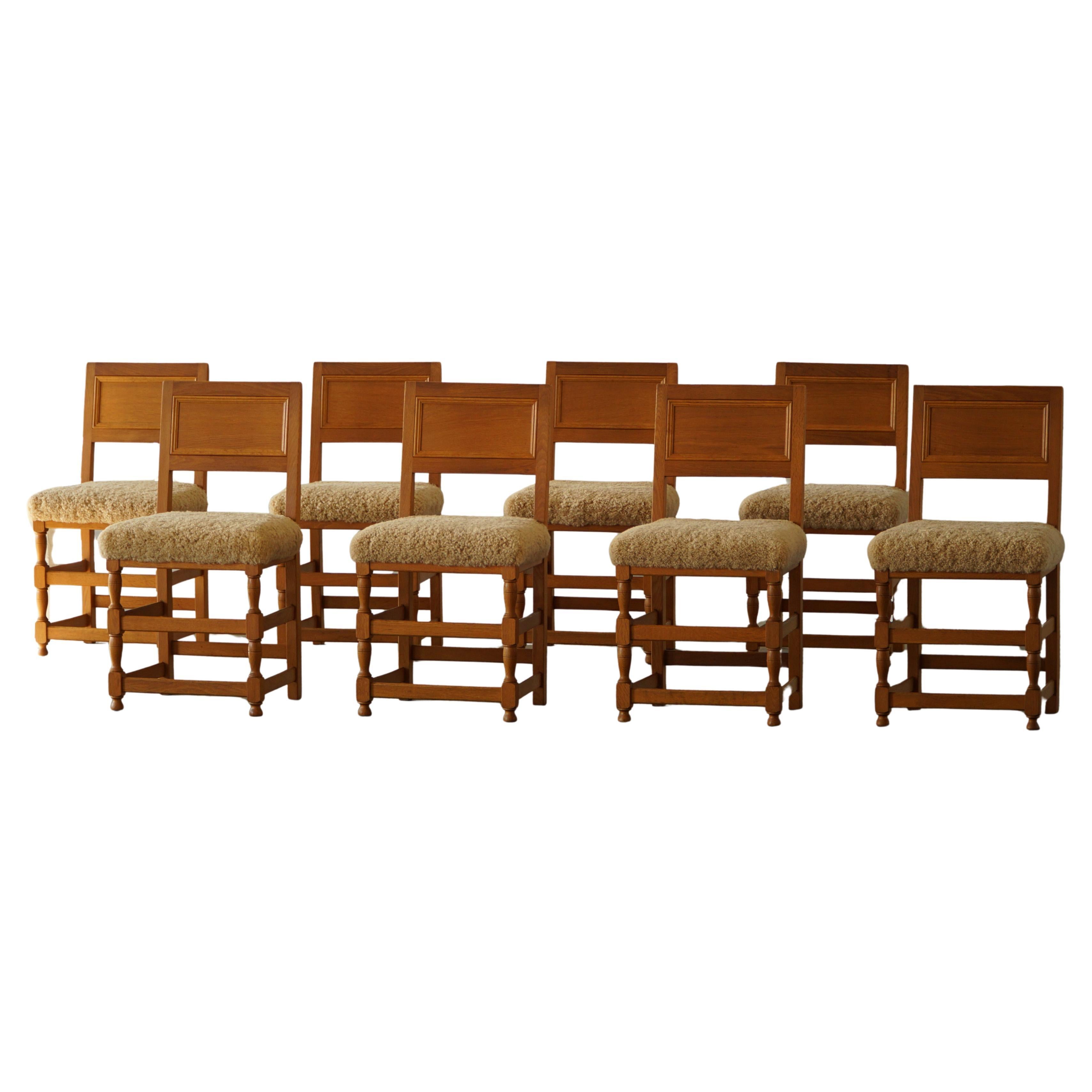 Set di 8 sedie da pranzo in Oak e lana d'agnello, stile moderno danese, Rud Rasmussen, anni '40 in vendita