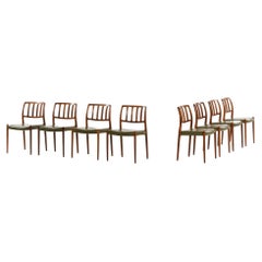 Ensemble de 8 chaises de salle à manger en bois de rose et cuir vert par Niels O. Møller, années 1970