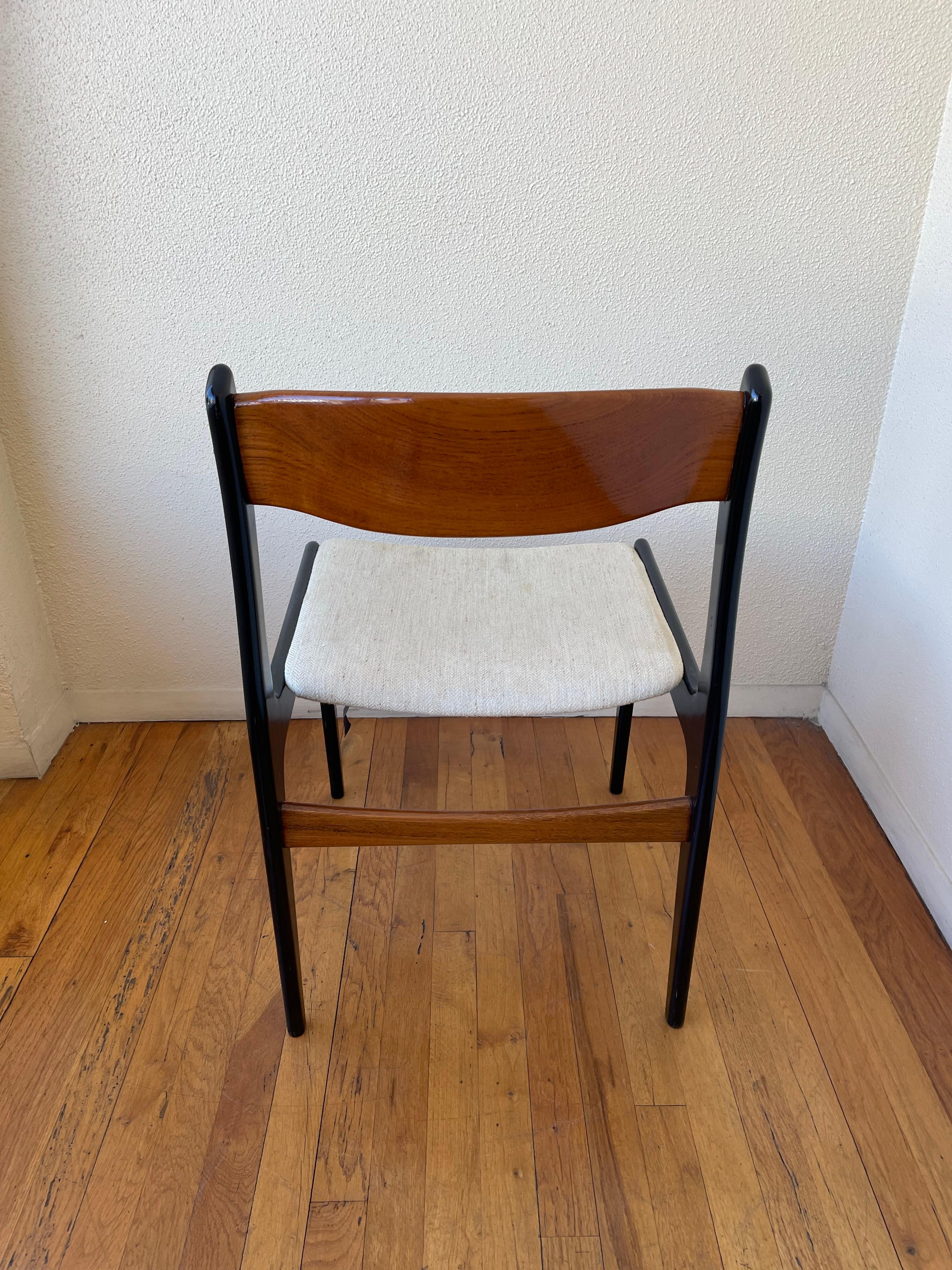 Set of 8 Dining Danish Modern Mid Century Chairs In Good Condition In San Diego, CA