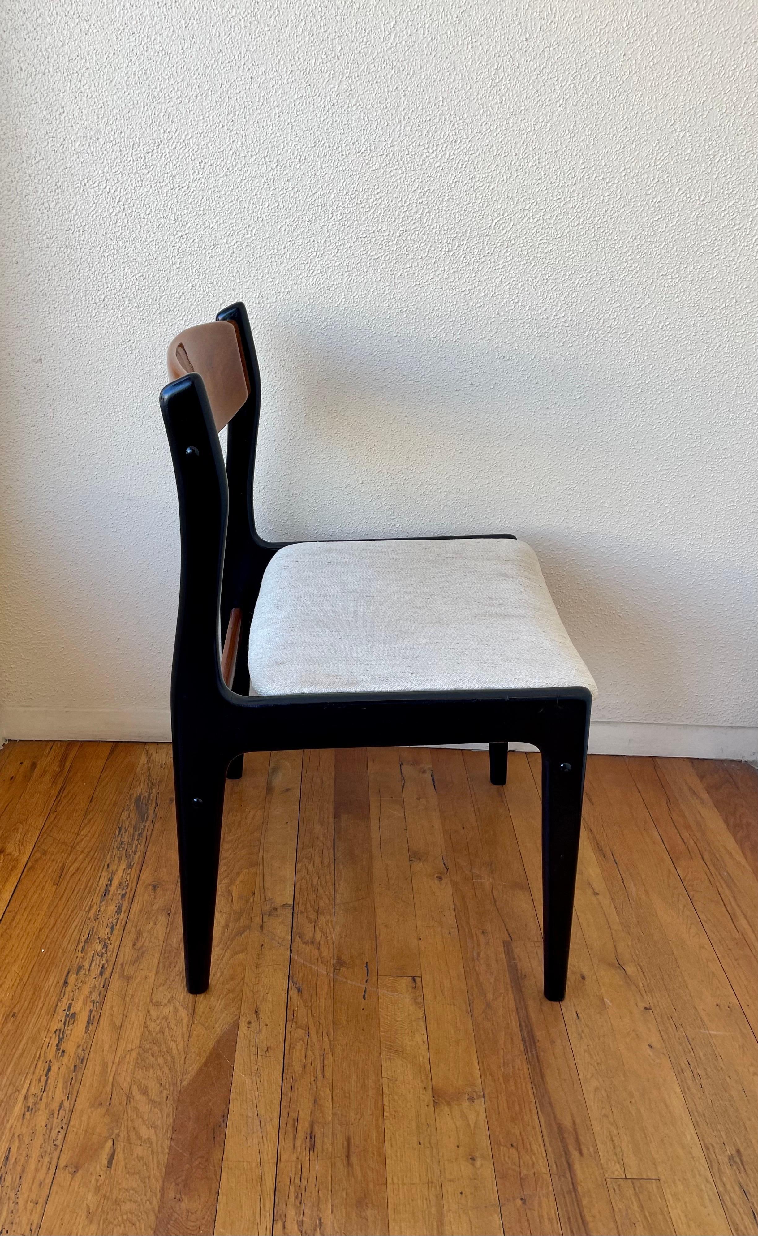 Set of 8 Dining Danish Modern Mid Century Chairs 1