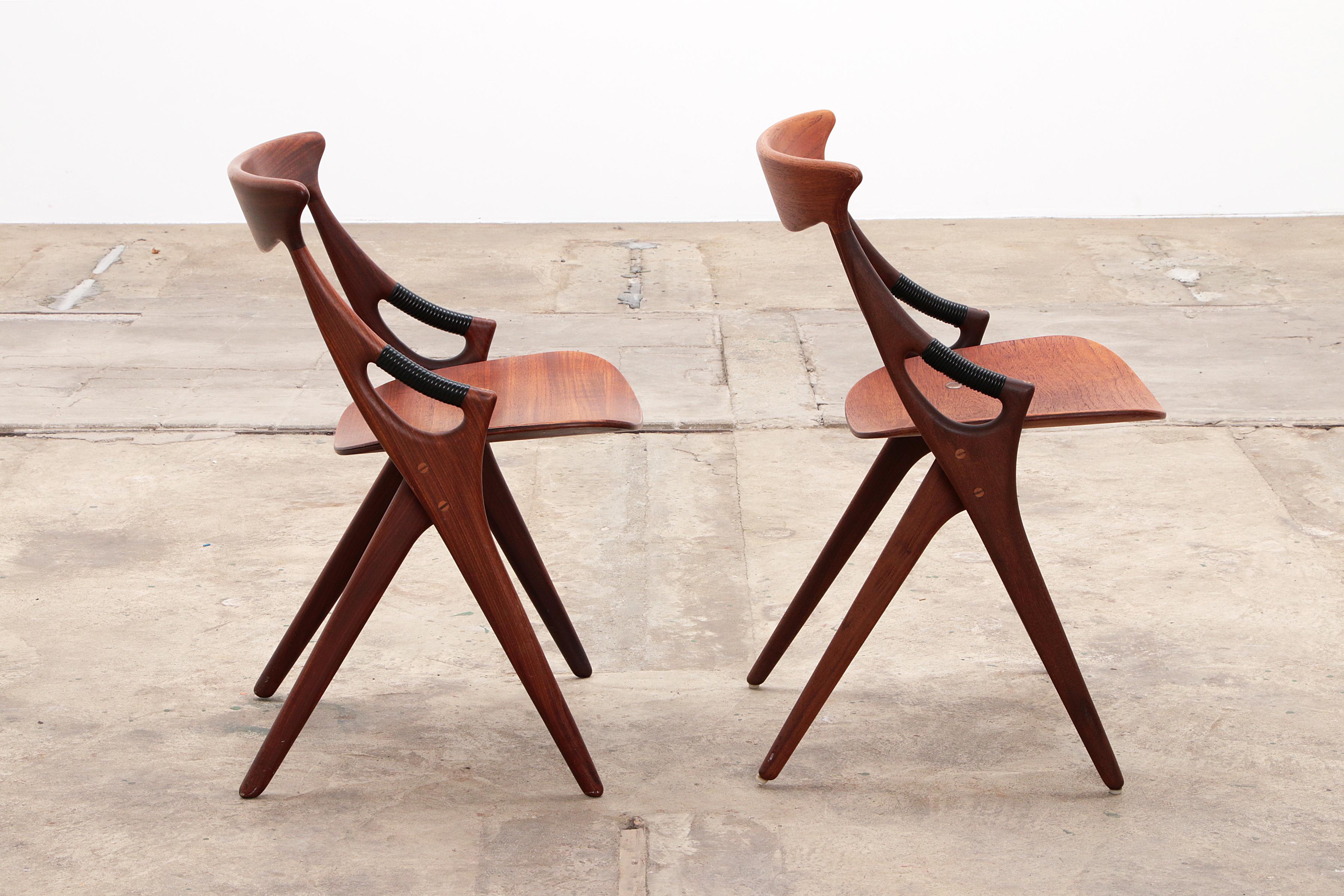 Set of 8 dinning chairs model 71, Arne Hovmand Olsen for Mogens Kold, 1960s For Sale 4