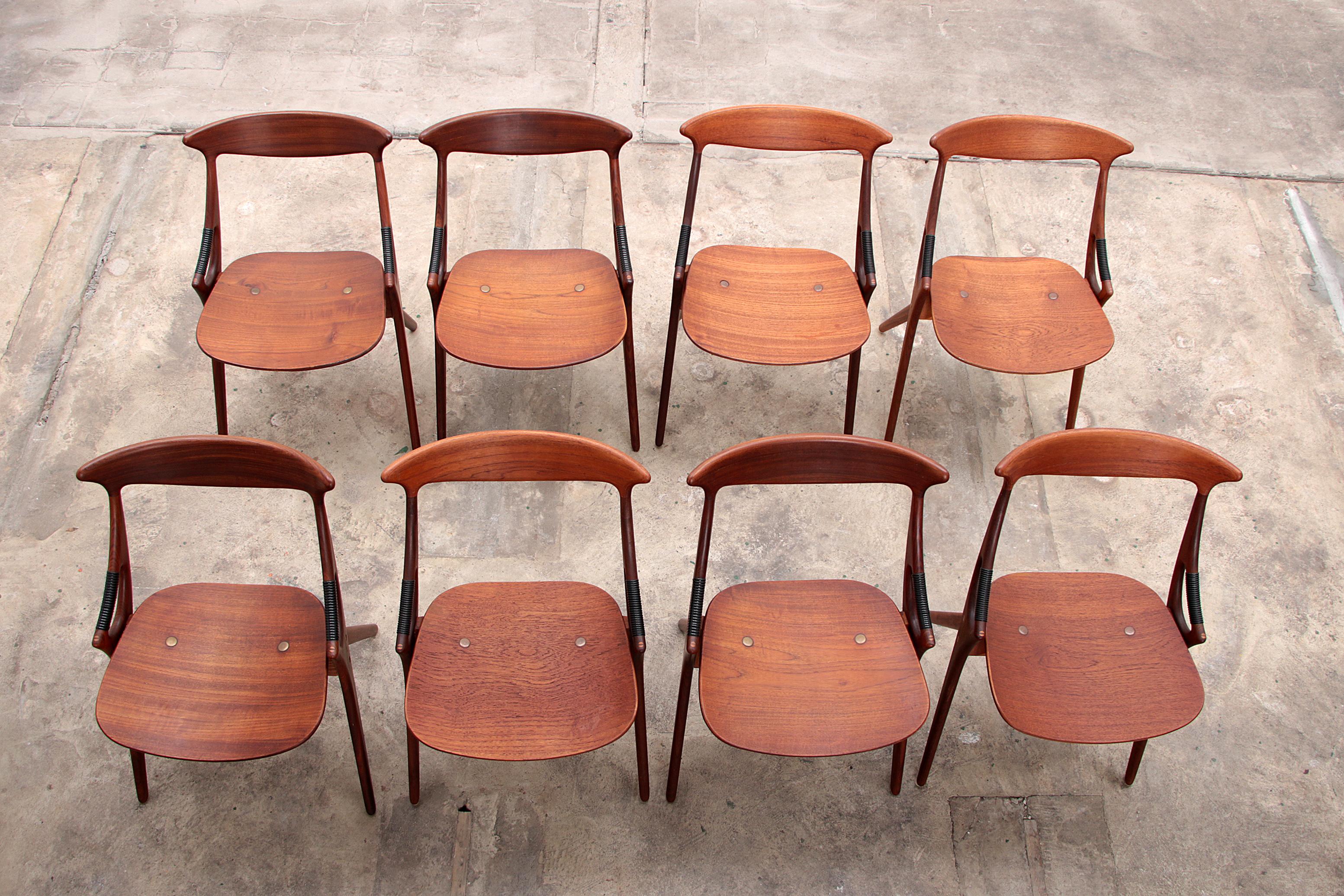 Arne Hovmand Olsen für Mogens Kold 8 Esszimmerstühle Modell 71  1960s (Dänisch) im Angebot