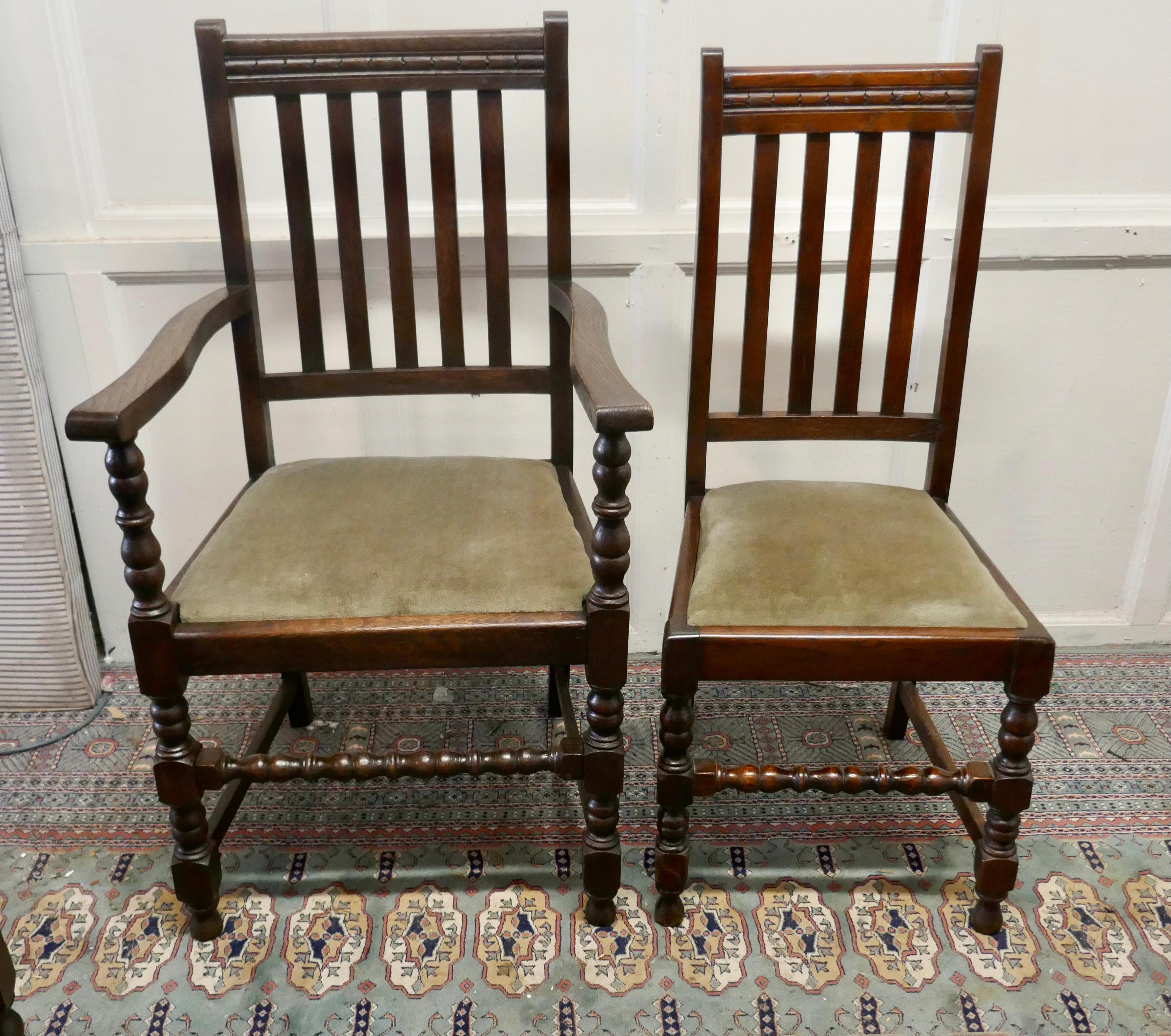 Set of 8 Early 20th Century Country Oak Dining Chairs In Good Condition In Chillerton, Isle of Wight