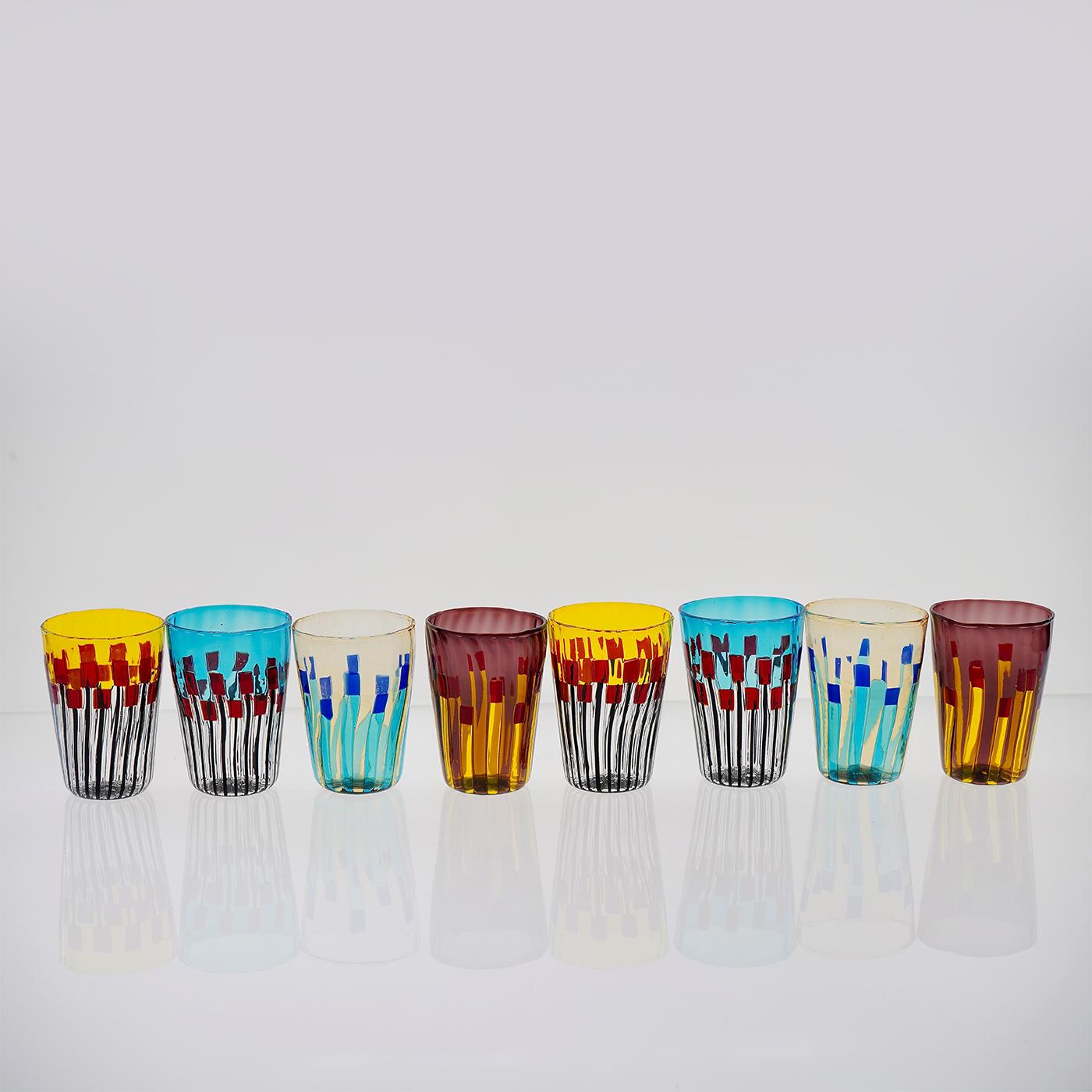 italien Ensemble de 8 gobelets en verre éclectiques de la Collectional par Silvio Piattelli en vente