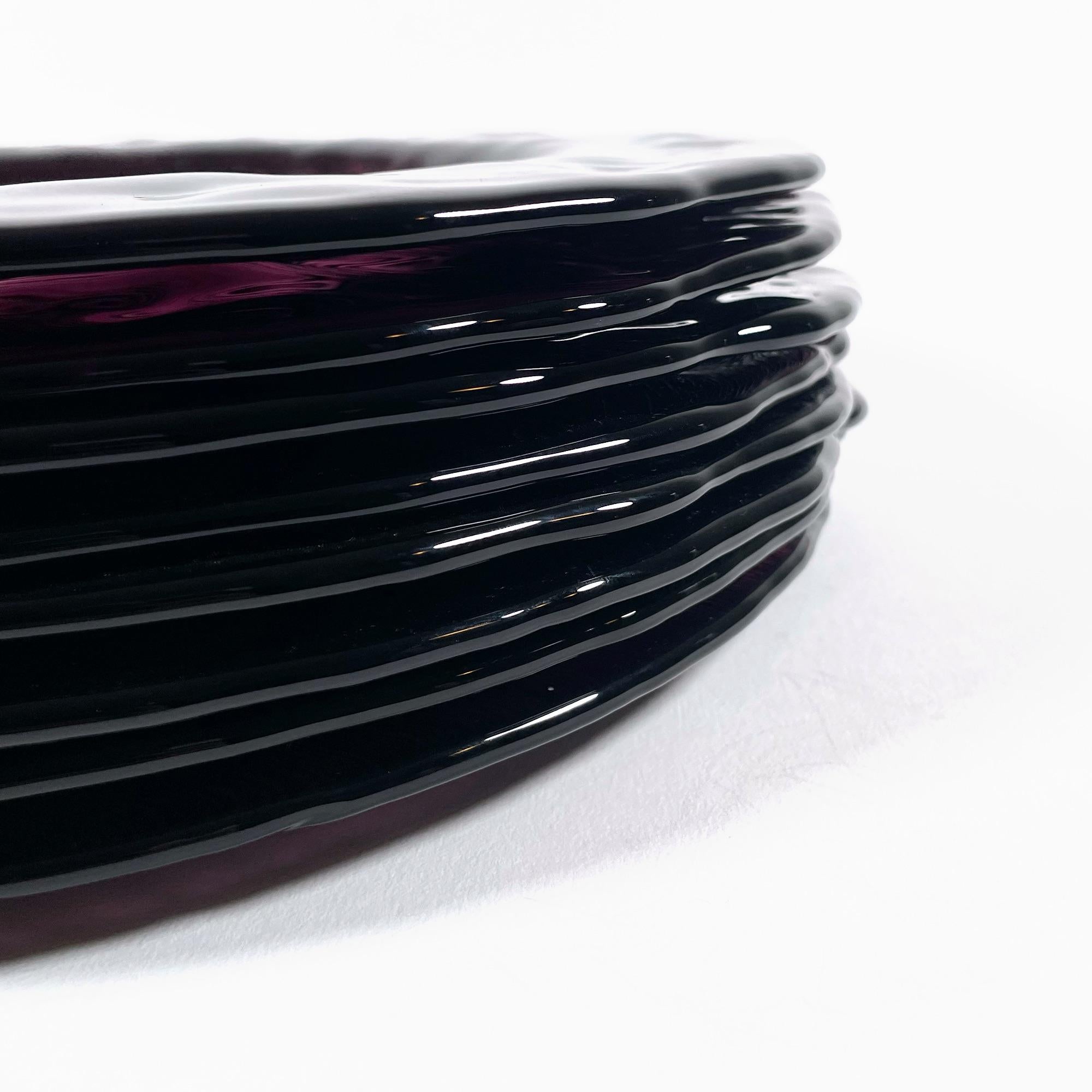 Contemporary Set of 8 Elegant Violet Glass Plates For Sale