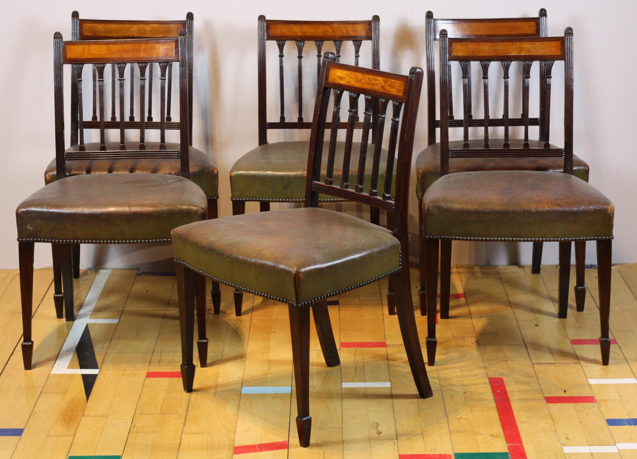 British Set of 8 English George III Dining Chairs circa 1780, Mahogany and Satinwood For Sale