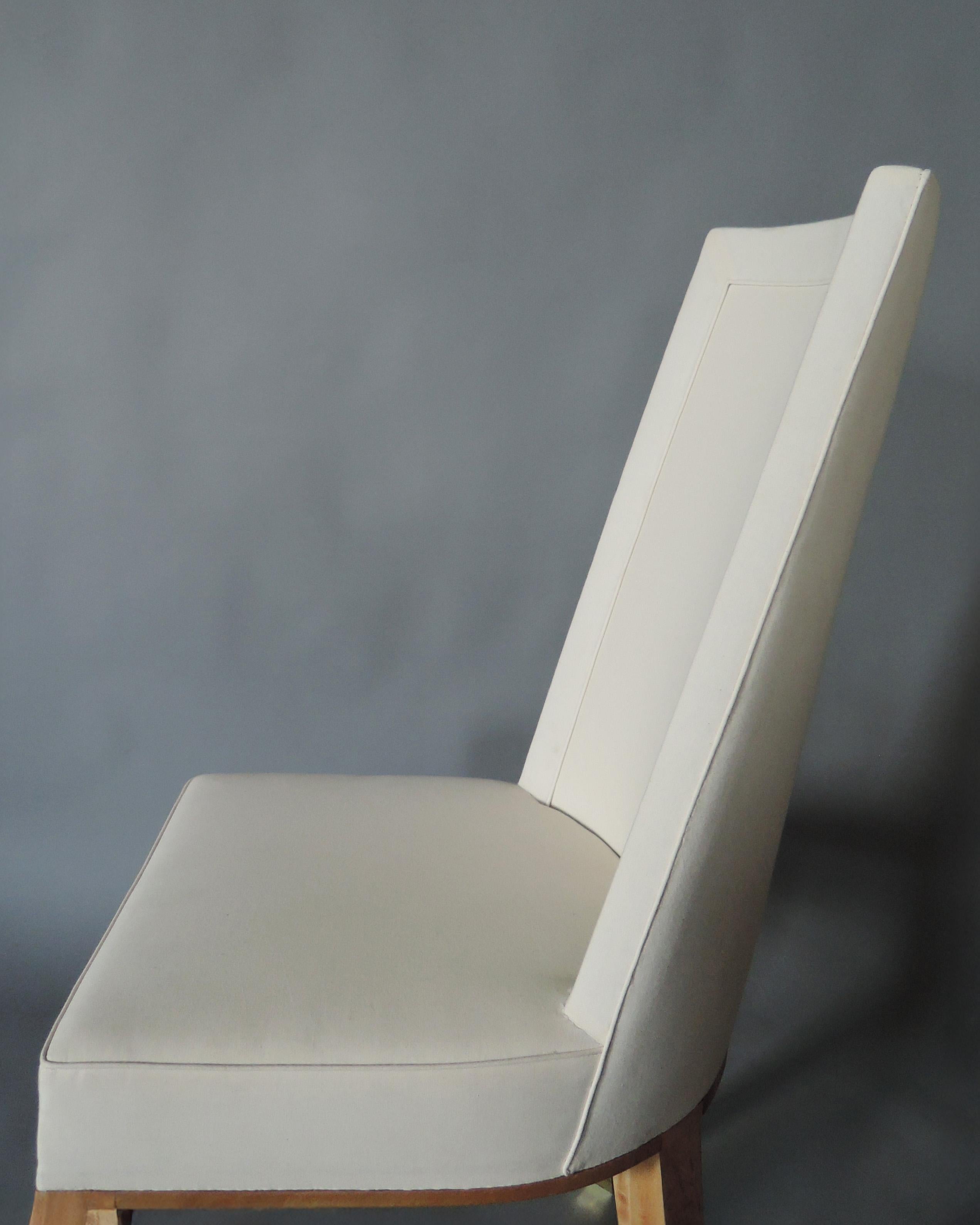 Satz von 8 französischen Esszimmerstühlen aus gebleichtem Mahagoni der 1950er Jahre von Jacques Adnet im Angebot 5