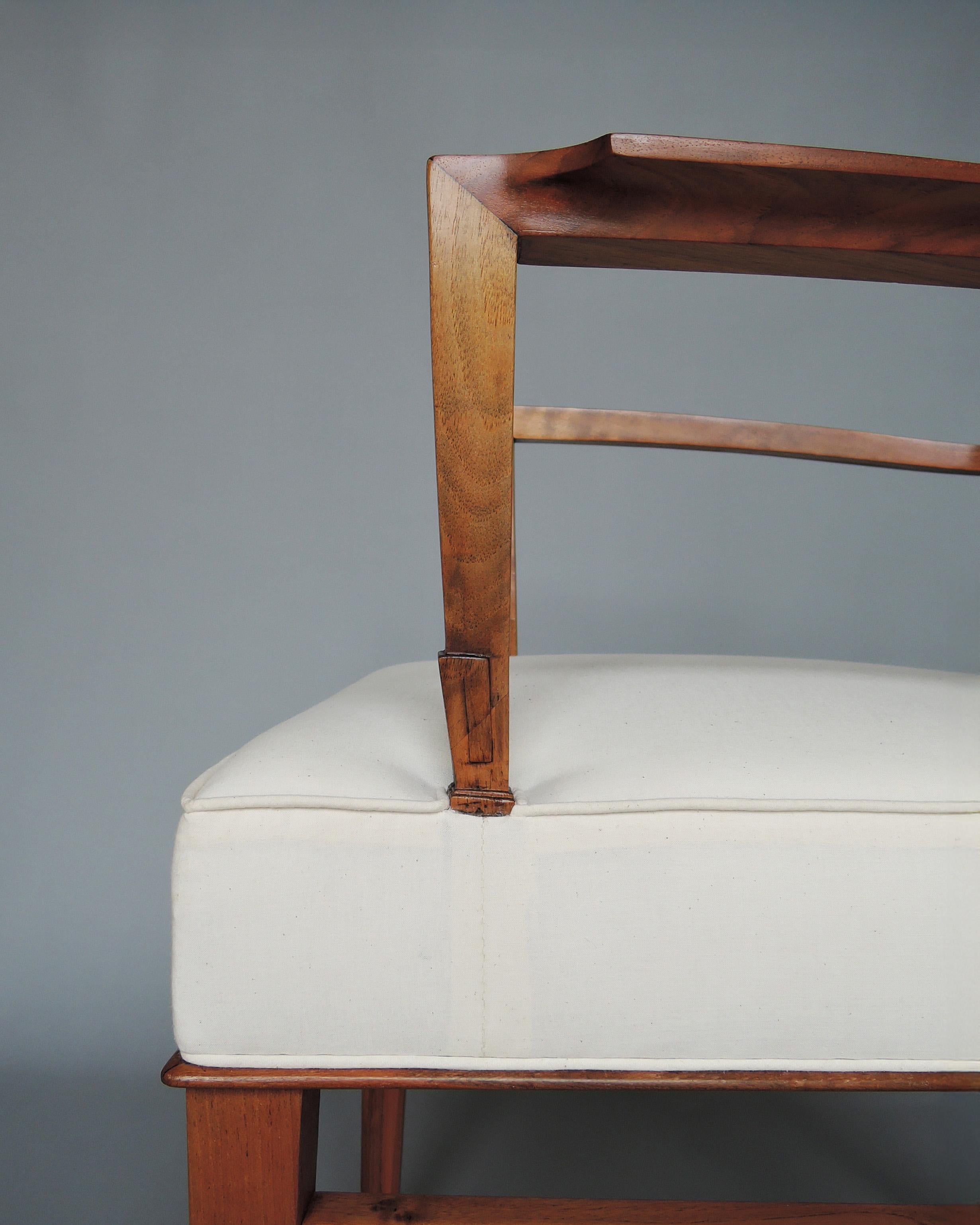 8 Stühle aus Nussbaumholz von Dominique im französischen Art Déco-Stil (6 Seiten- und 2 Armlehnenstühle) im Angebot 7