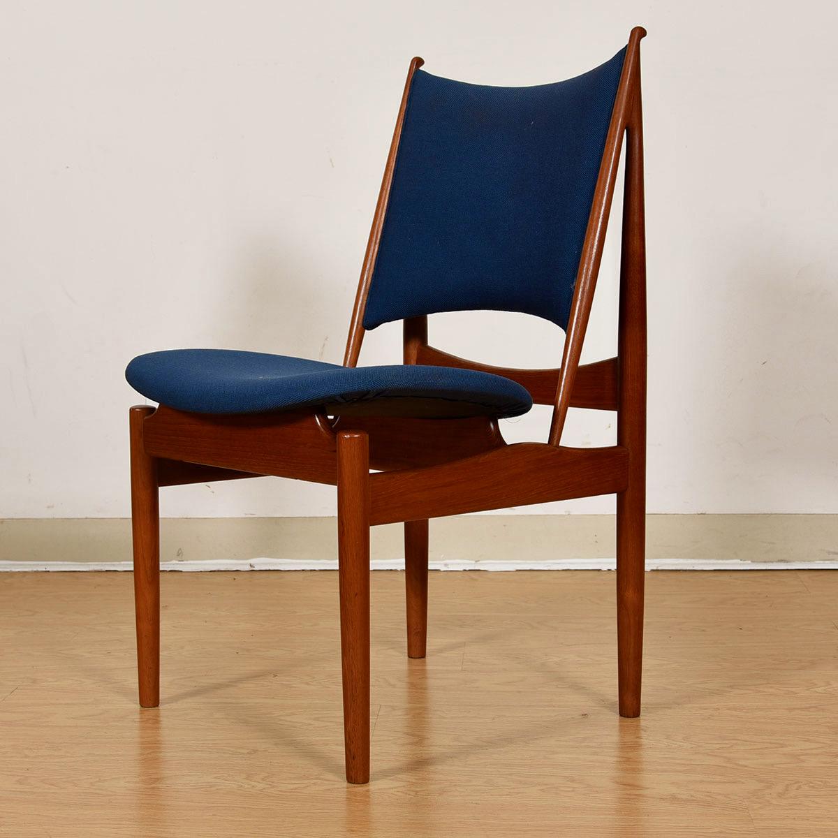 Set of 8 Finn Juhl Egyptian Teak Dining Chairs For Sale 2