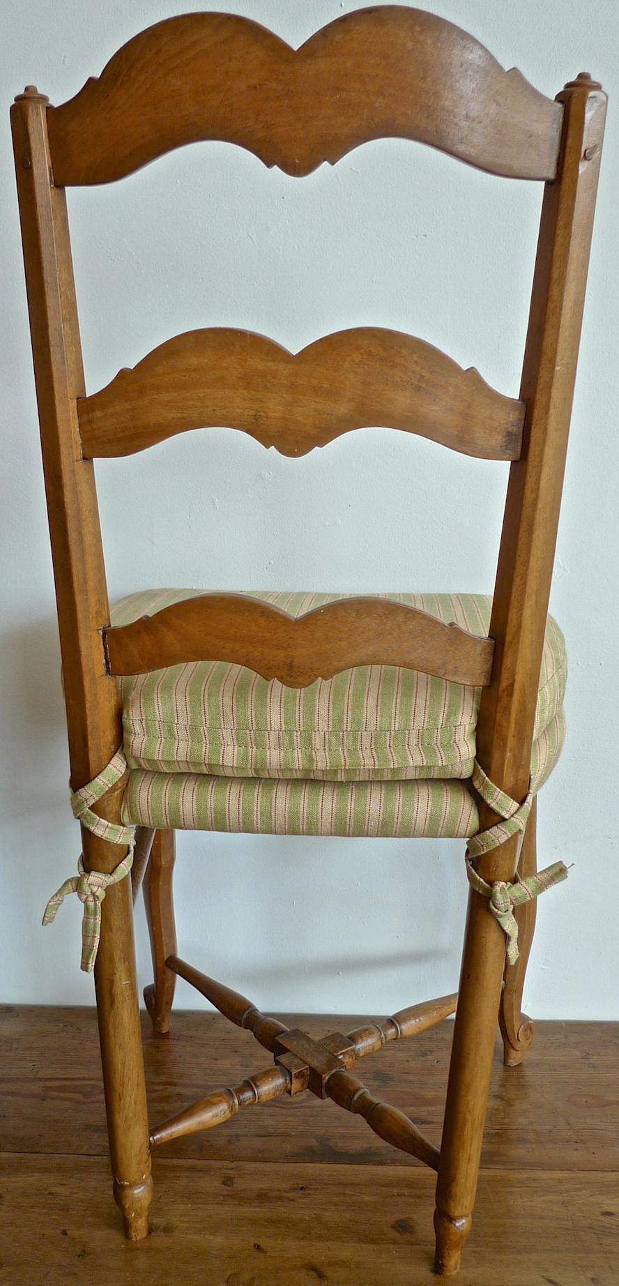 Set of 8 French 19th Century Ladder-Back Chairs 2 Armchairs and 6 Side-Chairs 3