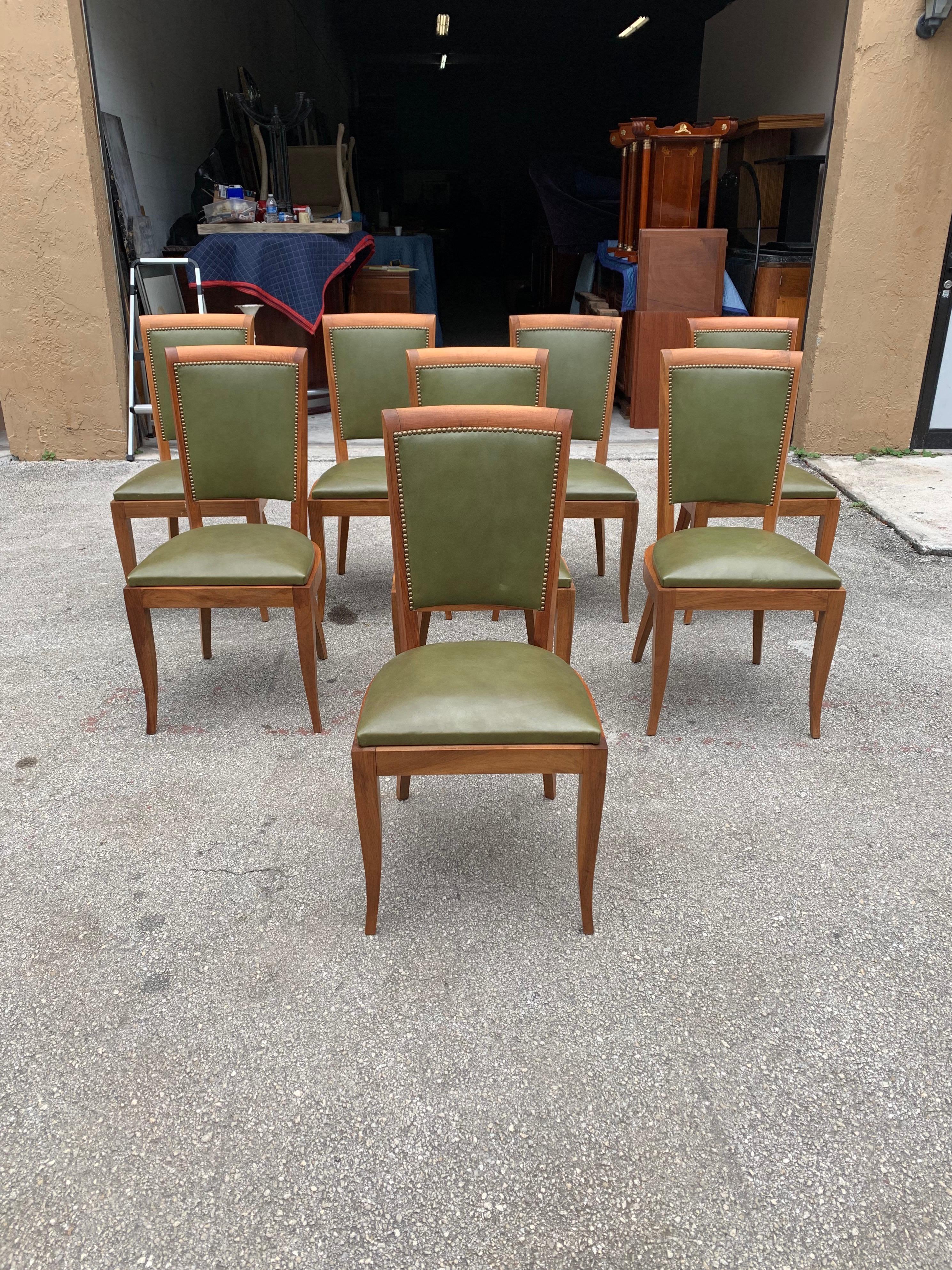Set of 8 French Art Deco Solid Mahogany Dining Chairs, 1940s In Good Condition For Sale In Hialeah, FL
