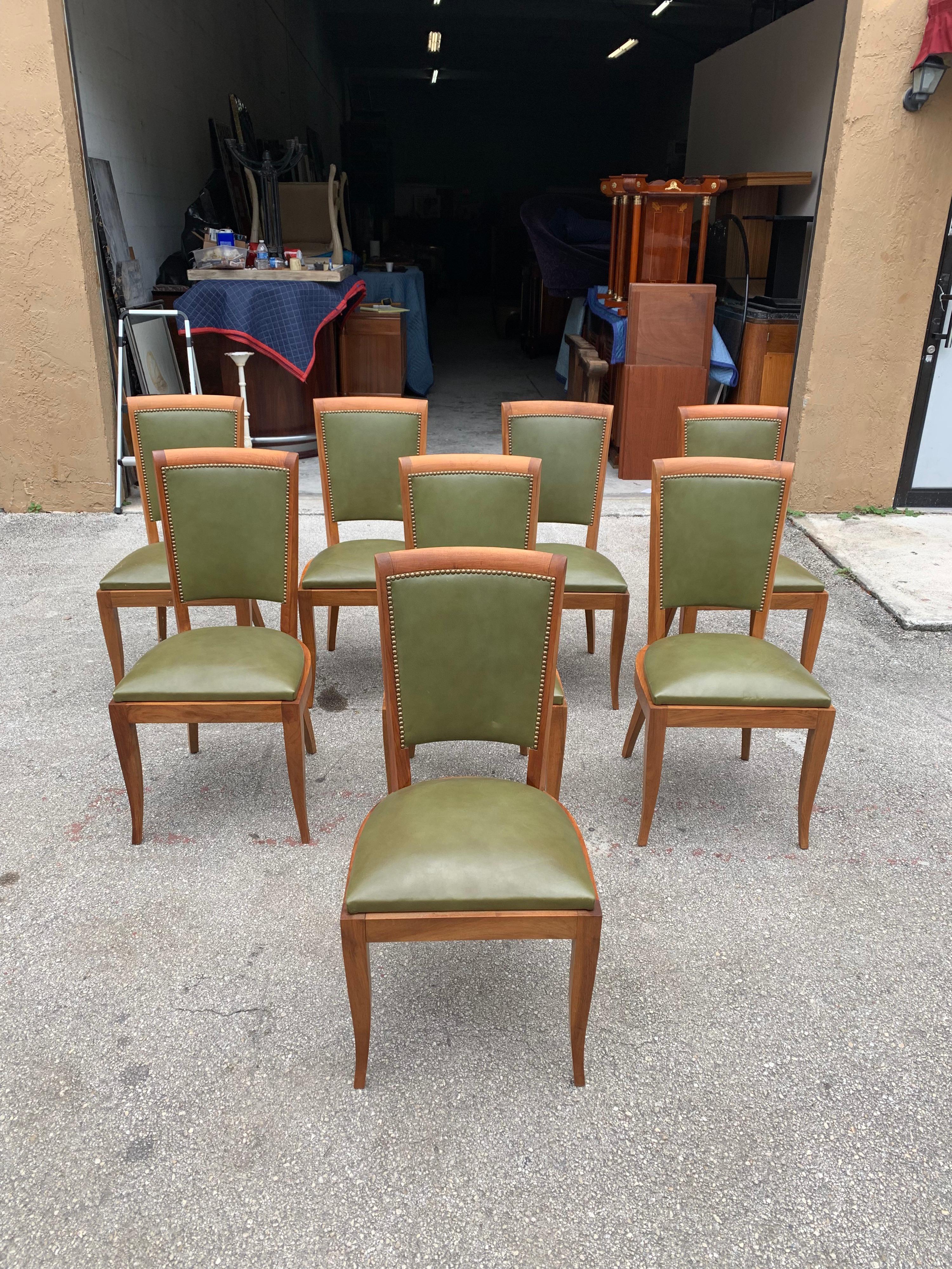 Mid-20th Century Set of 8 French Art Deco Solid Mahogany Dining Chairs, 1940s For Sale