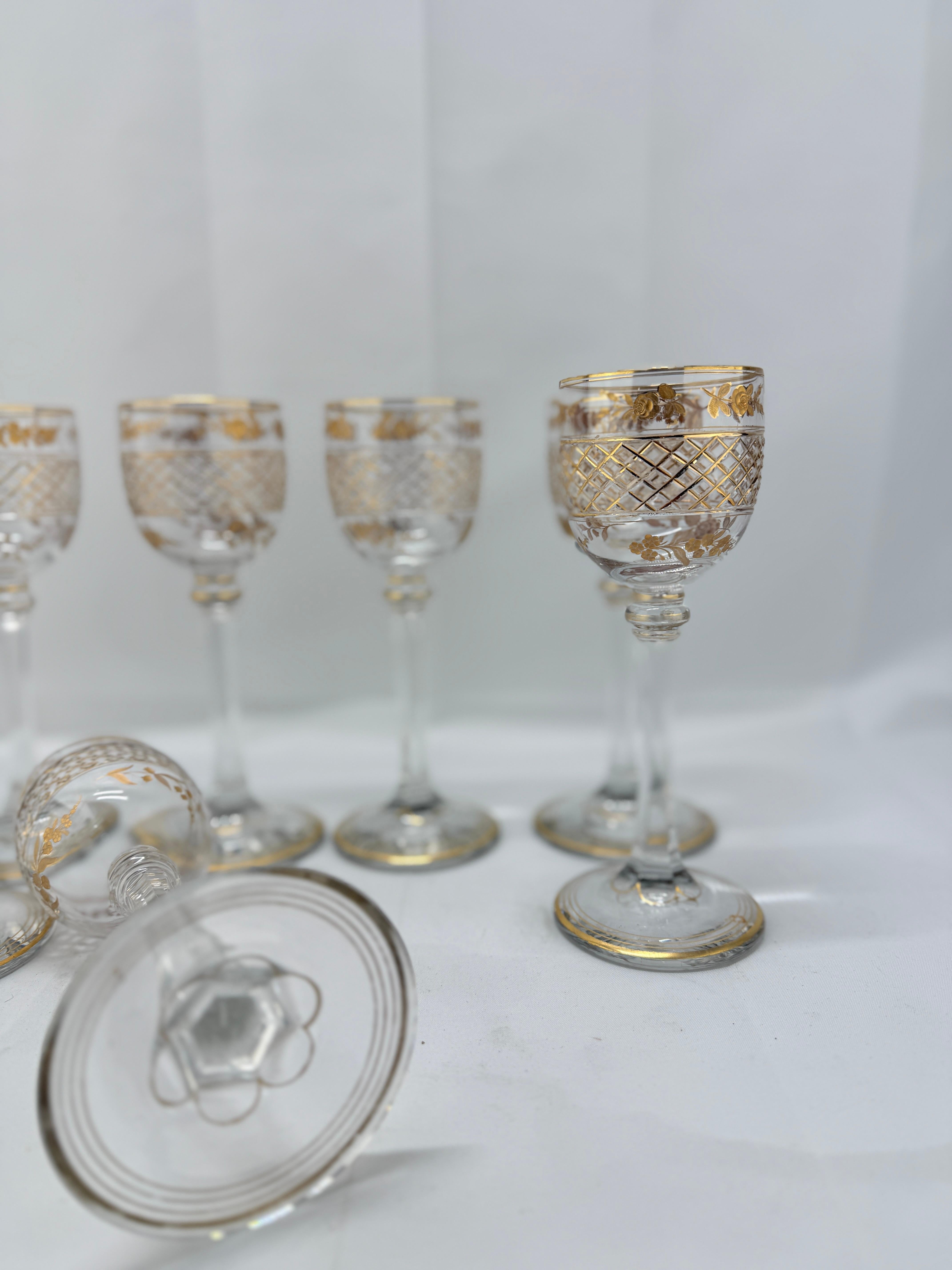 Set of 8, French Foliate Gilt Crystal Wine Goblets Style of Val St. Lambert For Sale 2