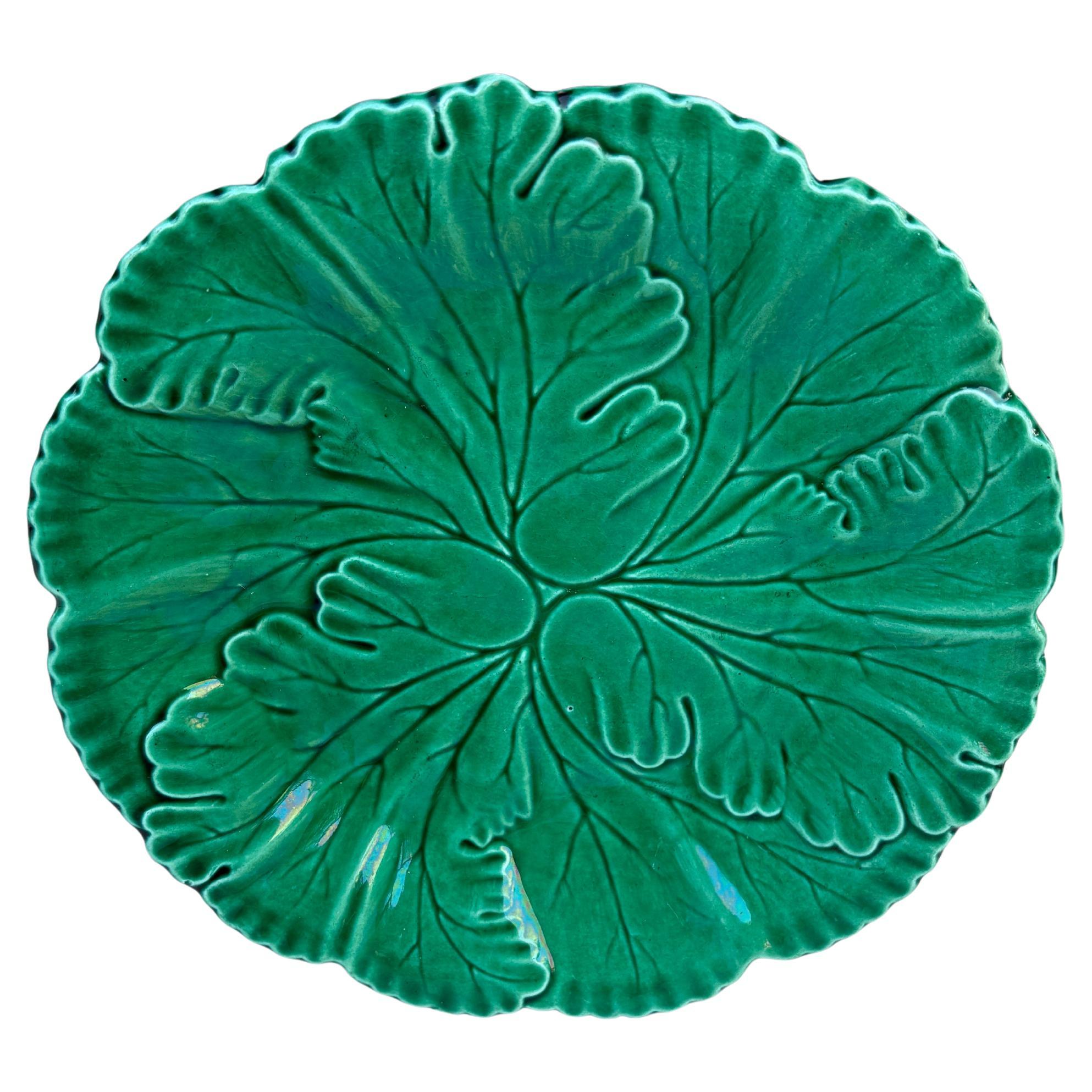 Fine XIX secolo Set di 8 piatti francesi in maiolica verde Clairefontaine, circa 1890 in vendita