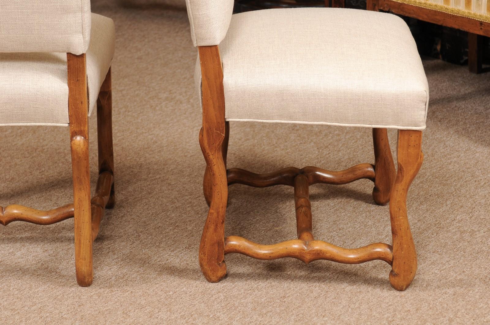 Set of 8 French Louis XIV Style Mutton Bone Dining Chairs in Beech, circa 1950 4