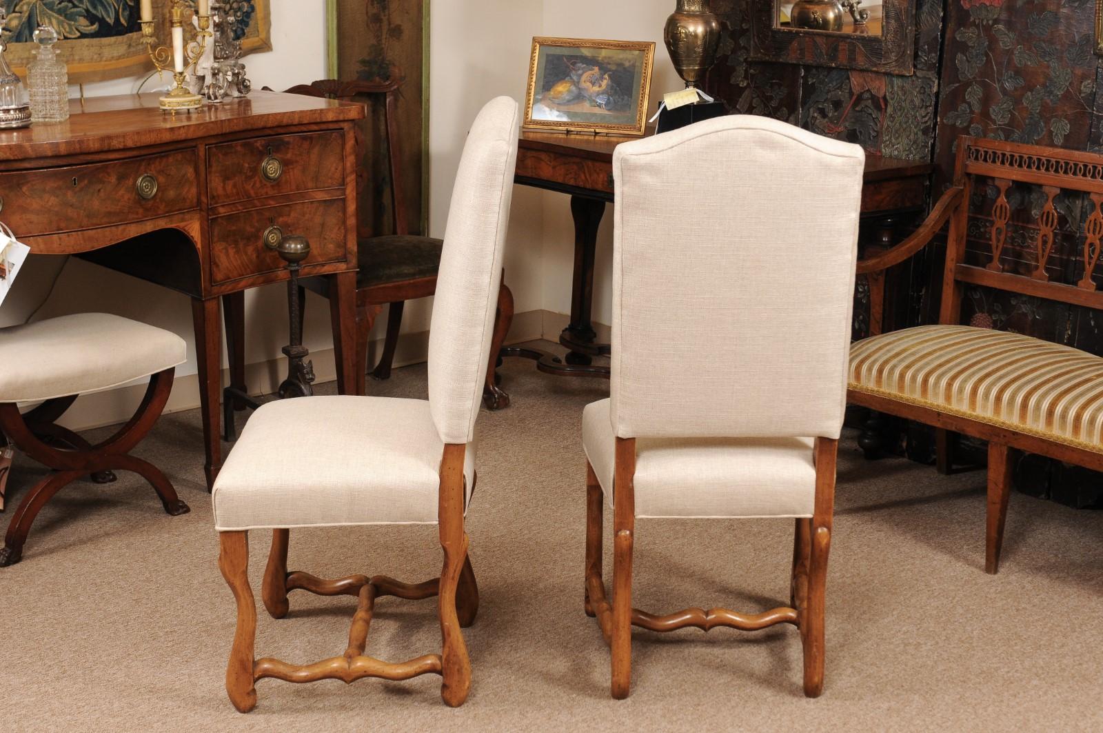 Set of 8 French Louis XIV Style Mutton Bone Dining Chairs in Beech, circa 1950 5
