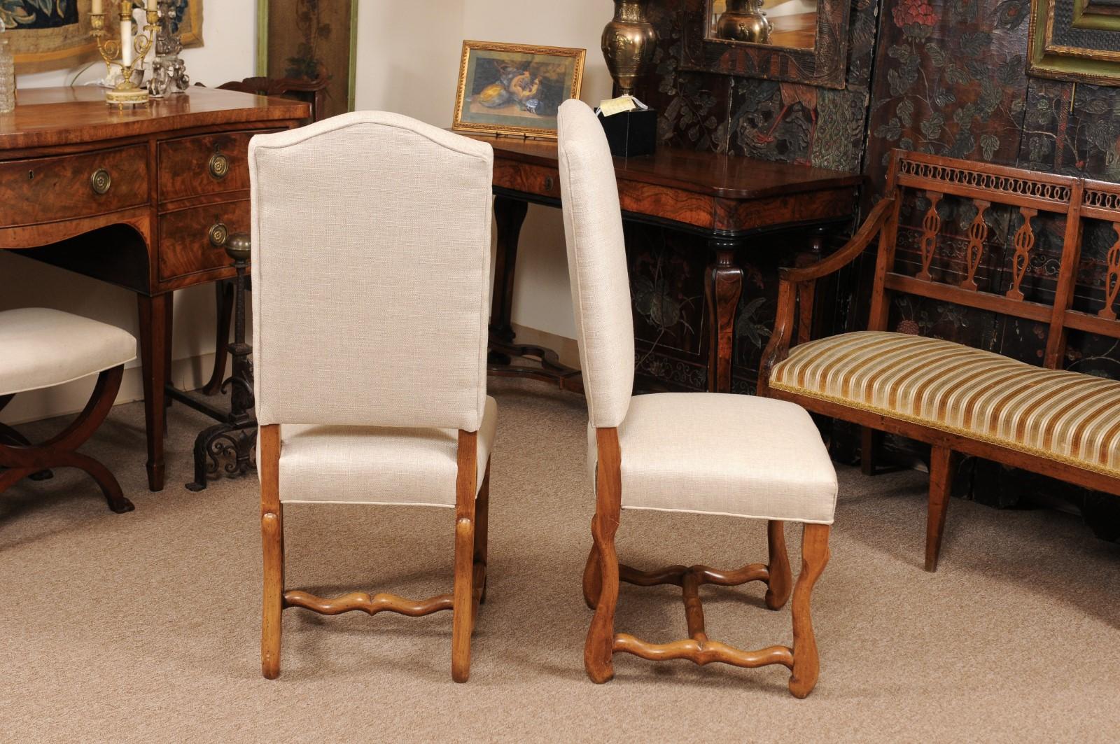 Set of 8 French Louis XIV Style Mutton Bone Dining Chairs in Beech, circa 1950 3