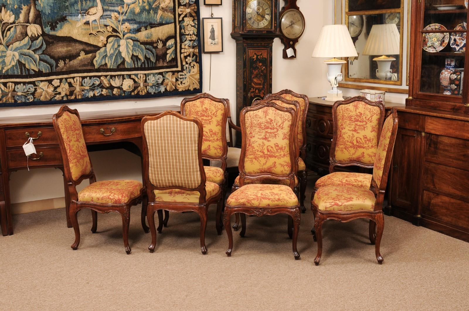 Set of 8 French Louis XV Style Walnut Upholstered Back Dining Chairs In Fair Condition For Sale In Atlanta, GA