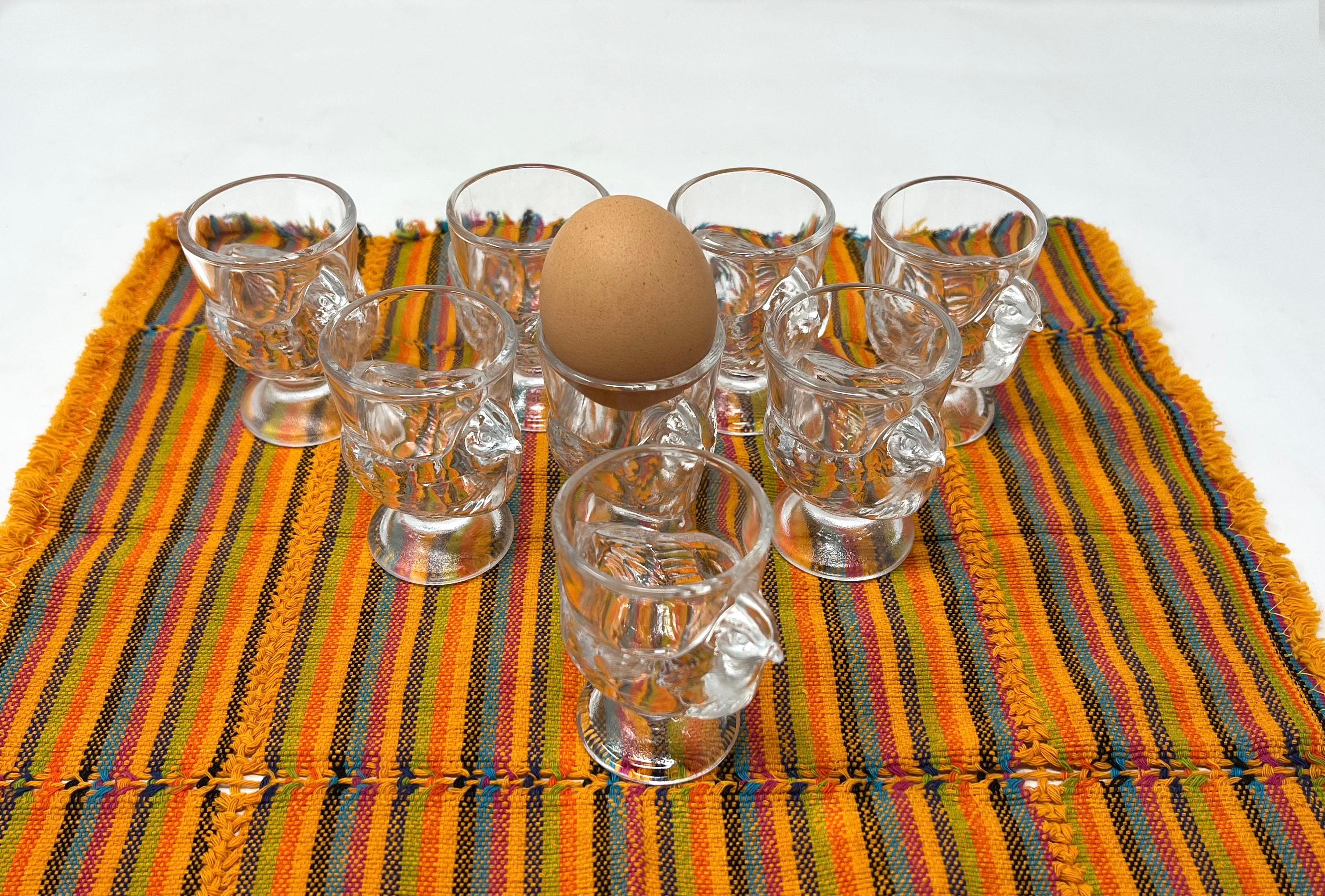 Set of 8 French Luminarc Clear Pressed Glass Egg Cups In Excellent Condition For Sale In Chicago, IL