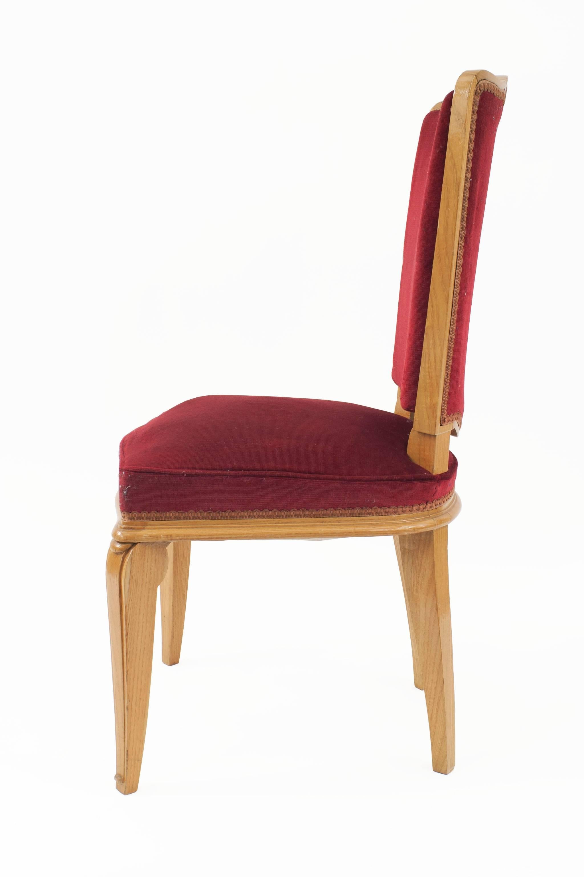 Français Ensemble de huit chaises d'appoint françaises en sycomore de 1938, attribuées à André Arbus en vente