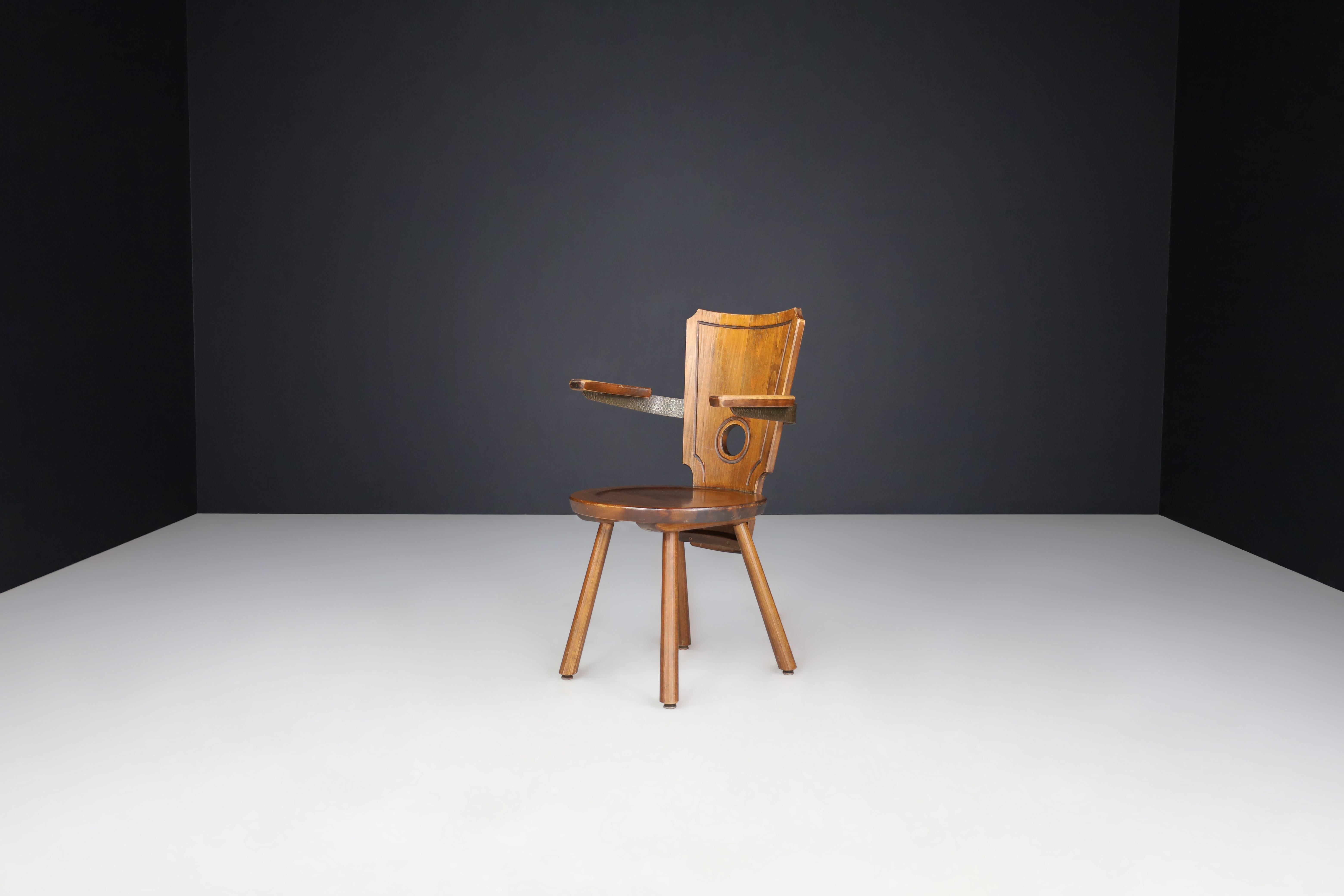Set of 8 French Modernist Dining Chairs in Stained Oak and Brass, 1960s For Sale 6