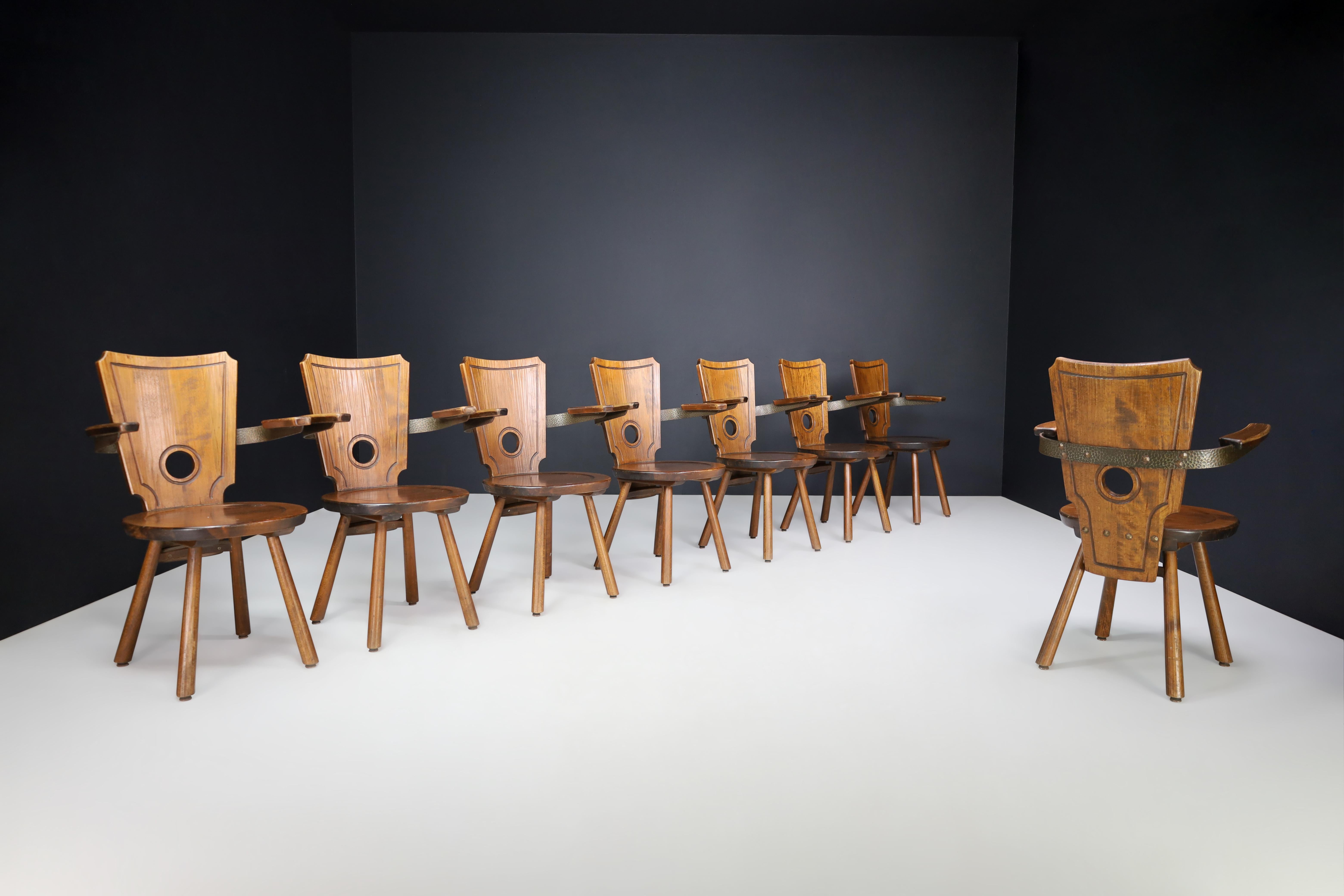Brutalist Set of 8 French Modernist Dining Chairs in Stained Oak and Brass, 1960s For Sale