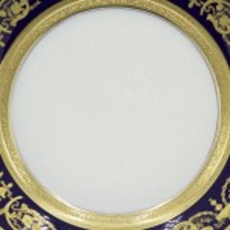 Français Lot de 8 assiettes plates en porcelaine Haviland de style victorien français en vente