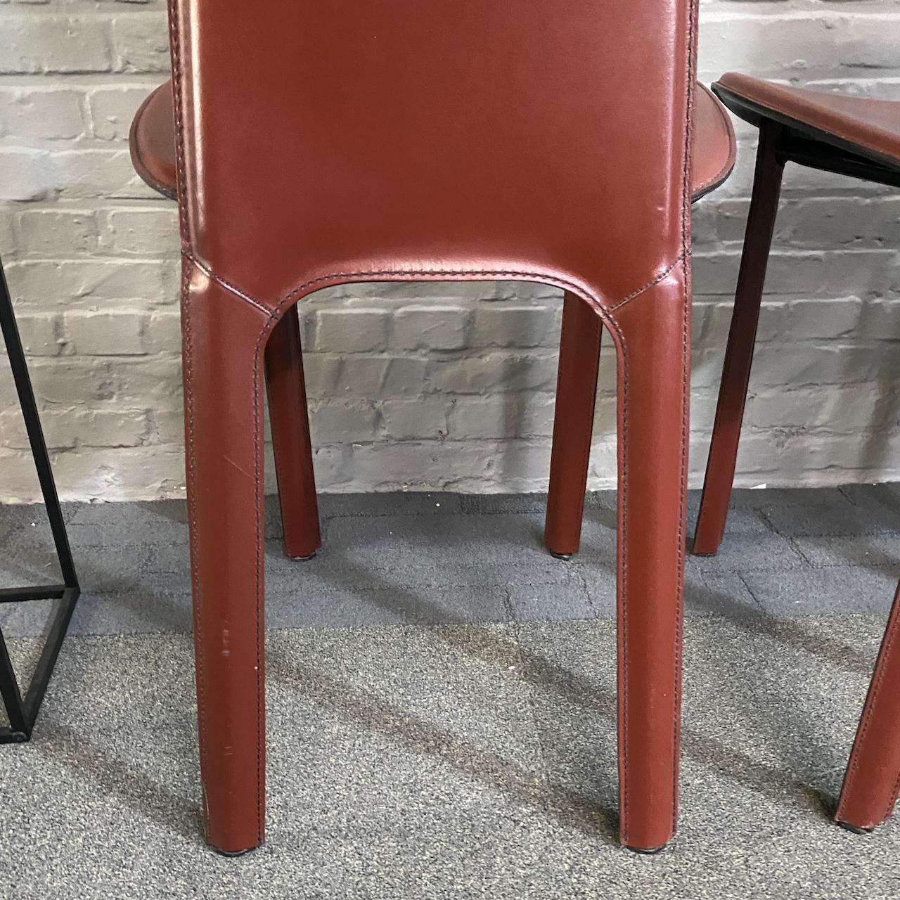 Set of 8 full saddle leather CIDUE ITALIA dining chairs- Italy 1980'S For Sale 5