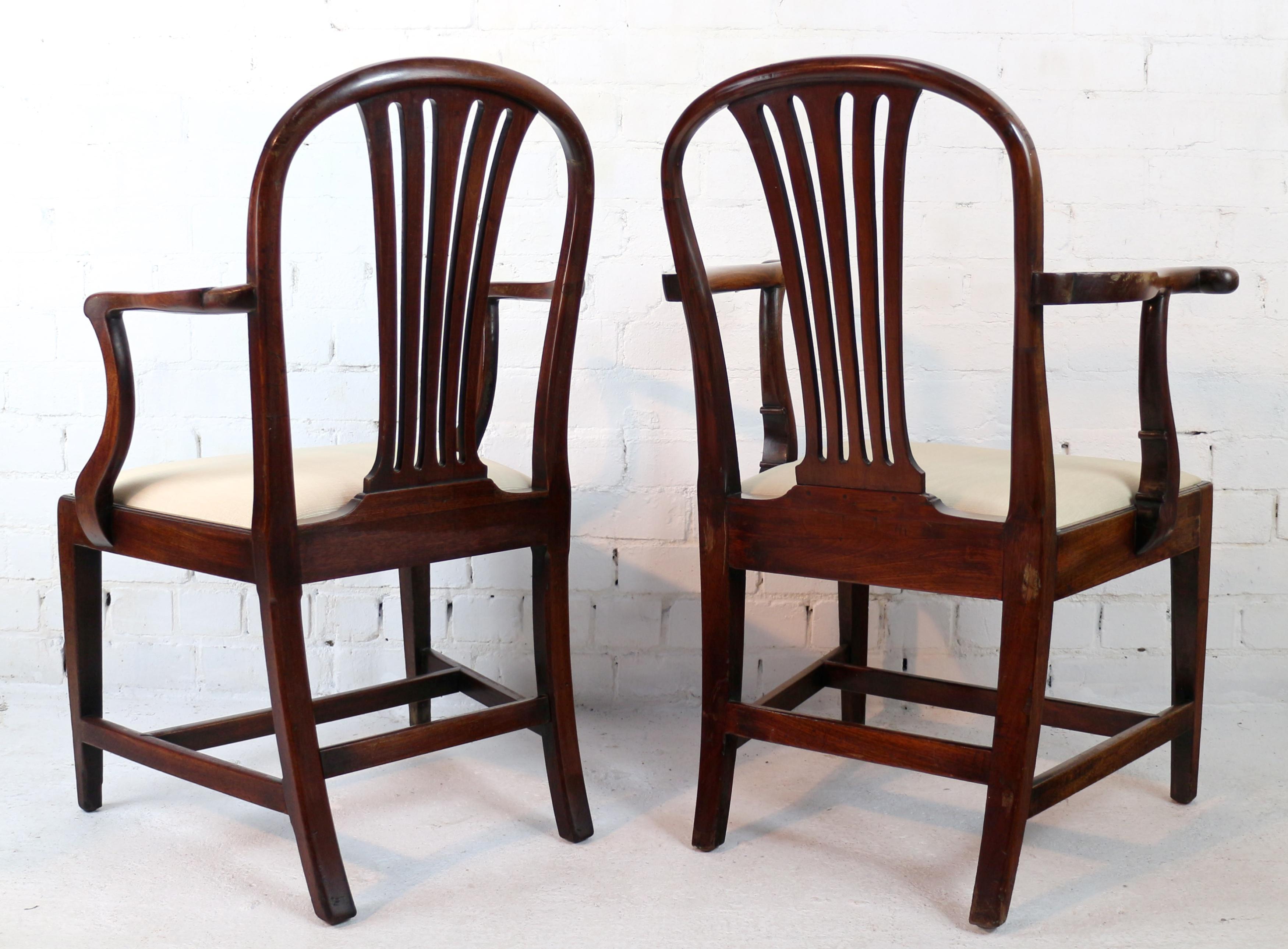 Set of 8 George III Gillows Mahogany Fan Back Dining Chairs 5