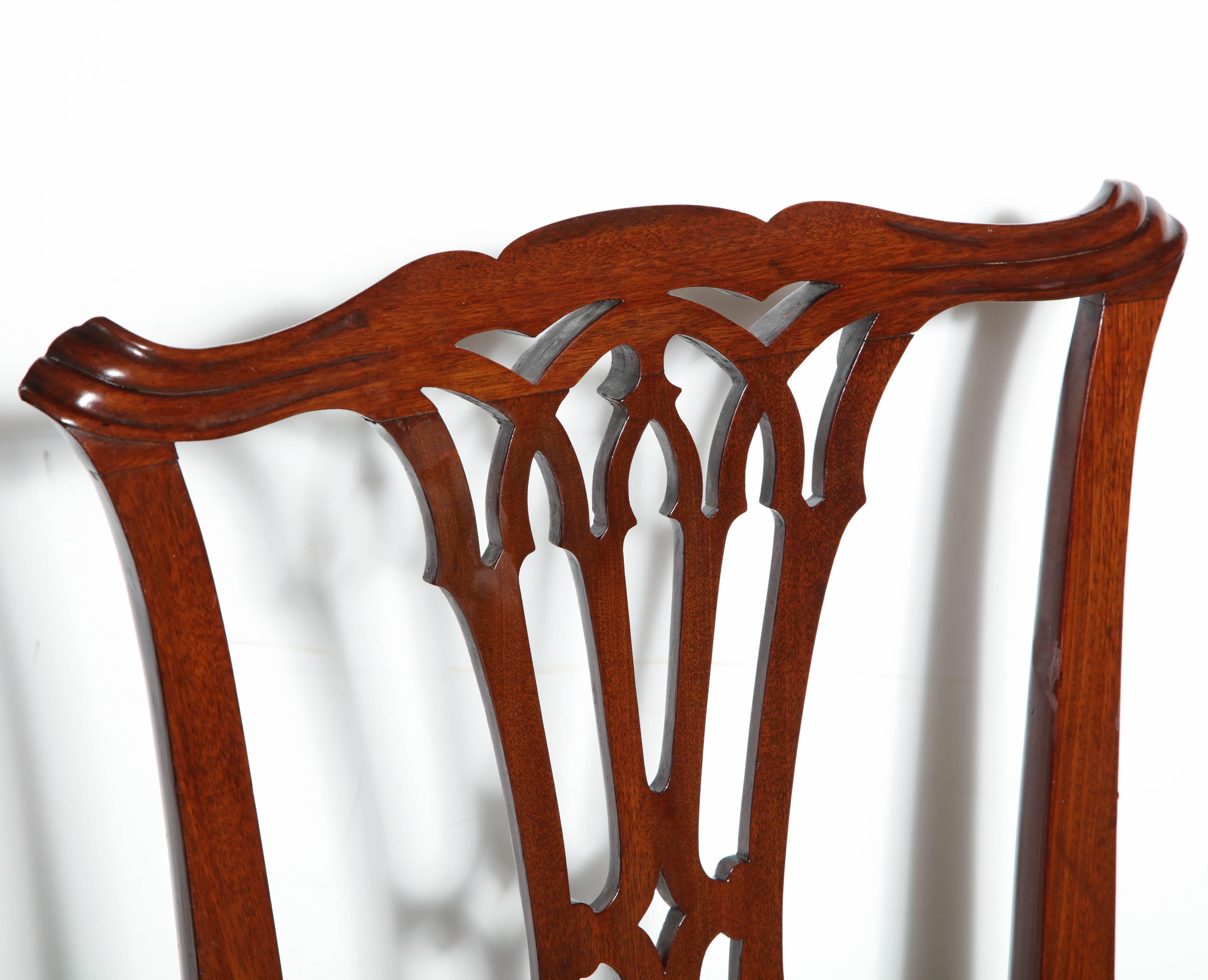 Set of Eight George III Mahogany Dining Chairs In Good Condition In Westwood, NJ