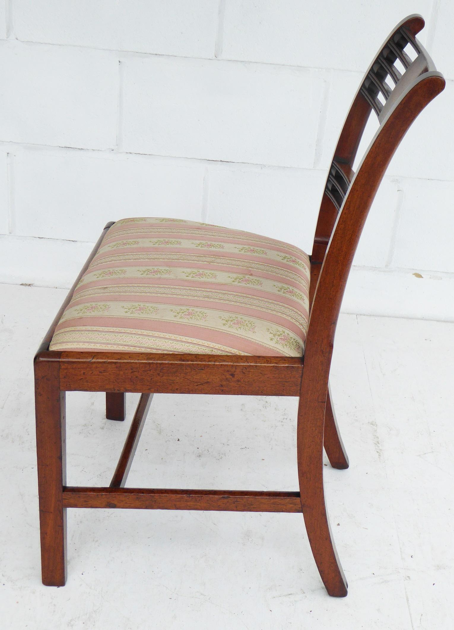 18th Century Set of 8 George III Mahogany Dining Chairs For Sale