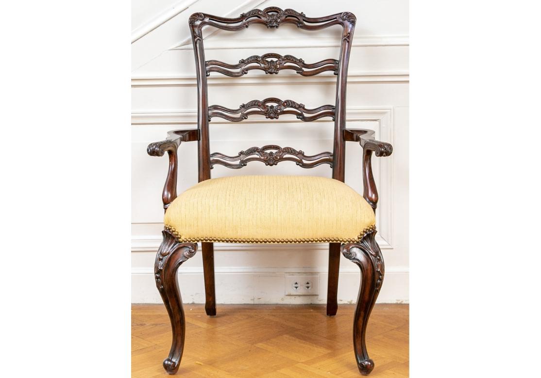 Ensemble de 8 chaises de salle à manger géorgiennes en acajou comprenant 2 fauteuils et 6 côtés en vente 5