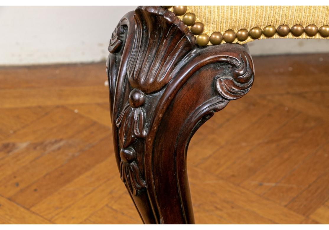 Georgien Ensemble de 8 chaises d'appoint de salle à manger géorgiennes en acajou en vente