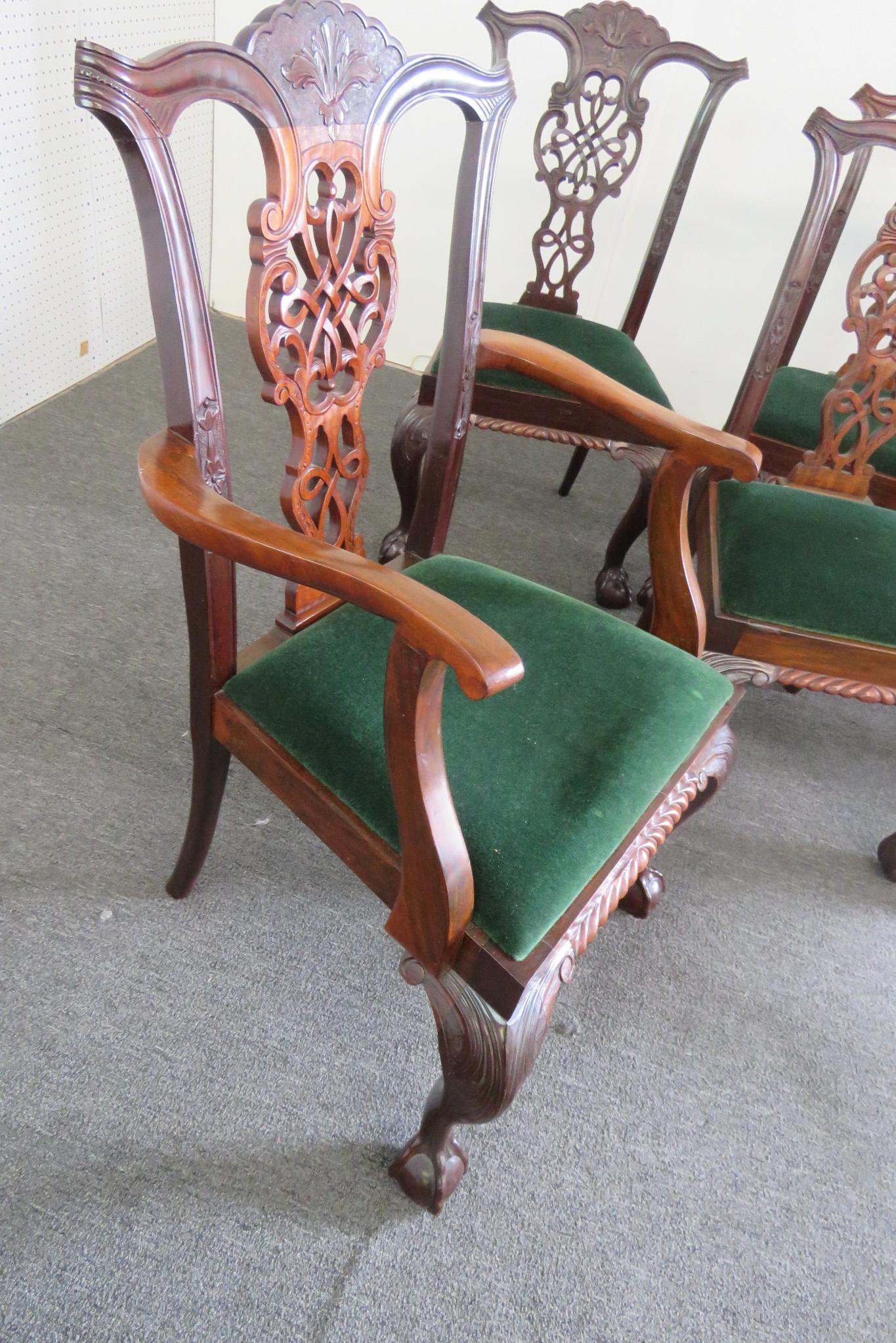 American Set of 8 Finely Carved Solid Mahogany Georgian Style Dining Chairs C1920s For Sale