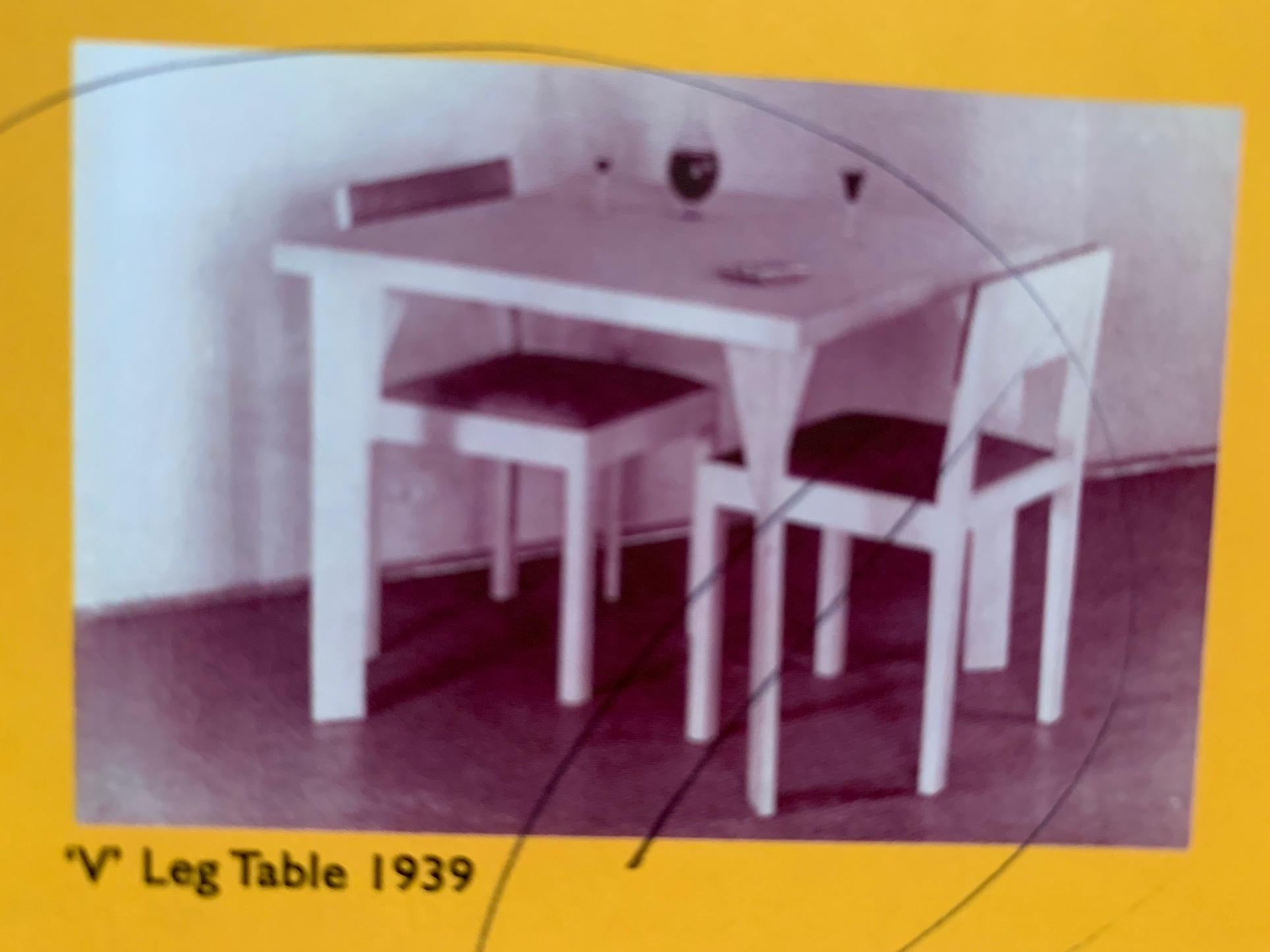 Satz von 8 Gerald Summers Esszimmerstühlen, 1935, Großbritannien, für Makers of simple furniture (Lackiert) im Angebot