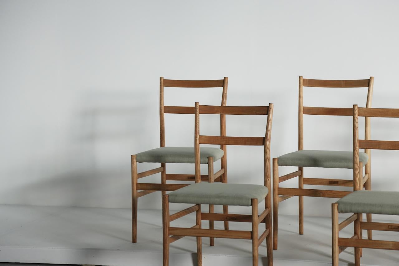 Juego de 8 sillas de comedor Gio Ponti Leggera Modelo 646 para Cassina, Italia, años 50 Moderno de mediados de siglo en venta