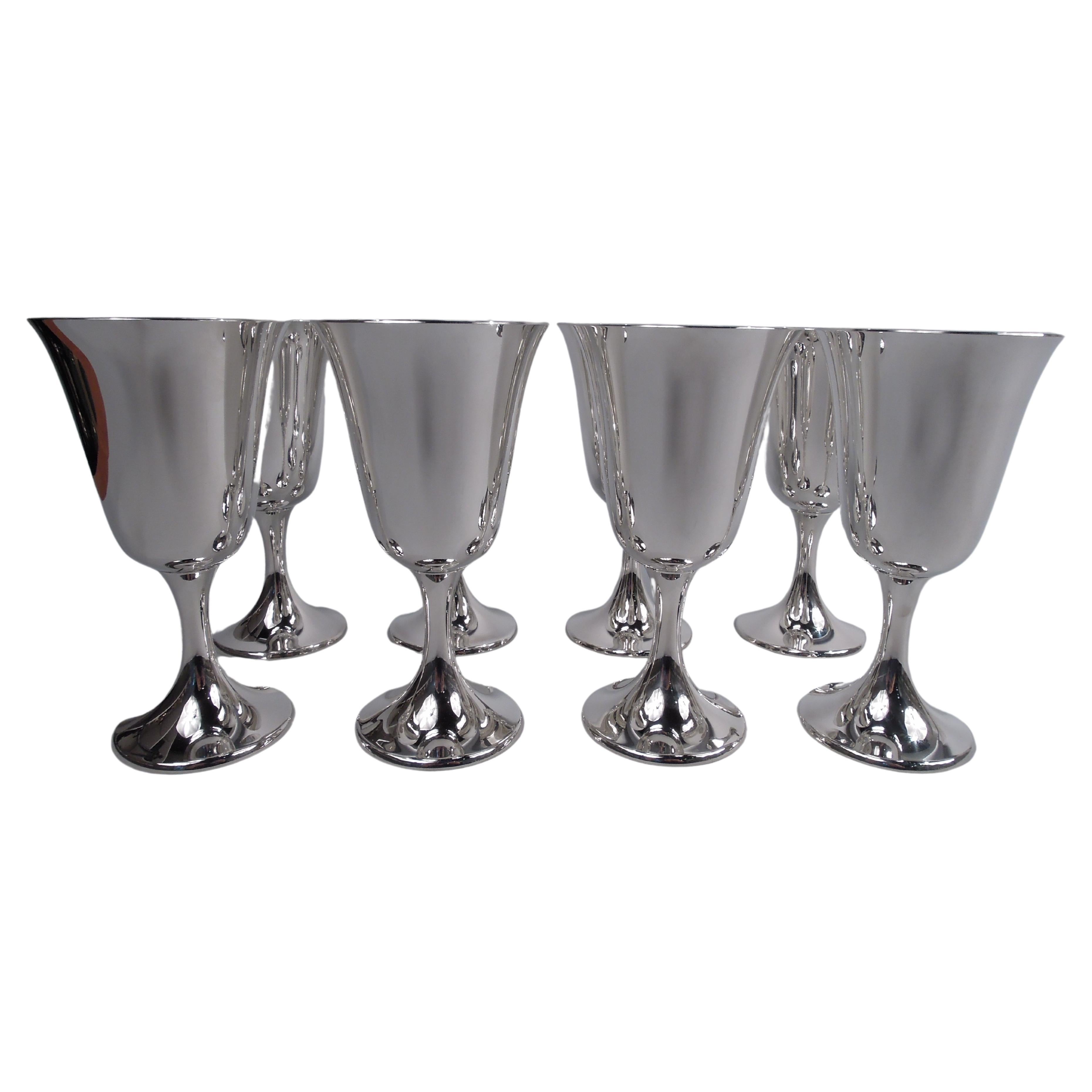 Set von 8 Gorham-Kröten aus Sterlingsilber in begehrenswertem Puritan-Muster im Angebot